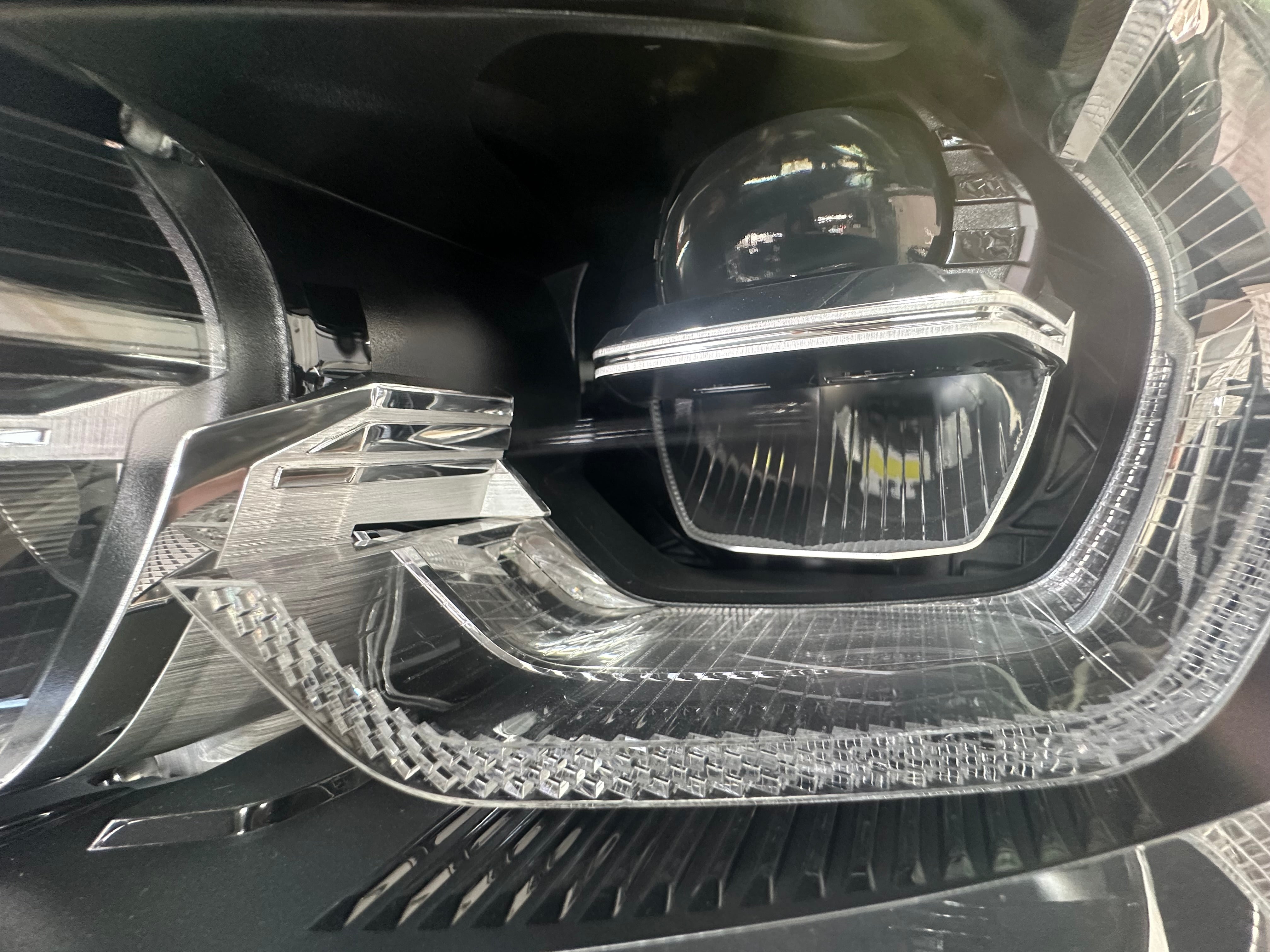 BMW 5 Series G30 G31 Adaptive LED Headlight Left (7439209-01)