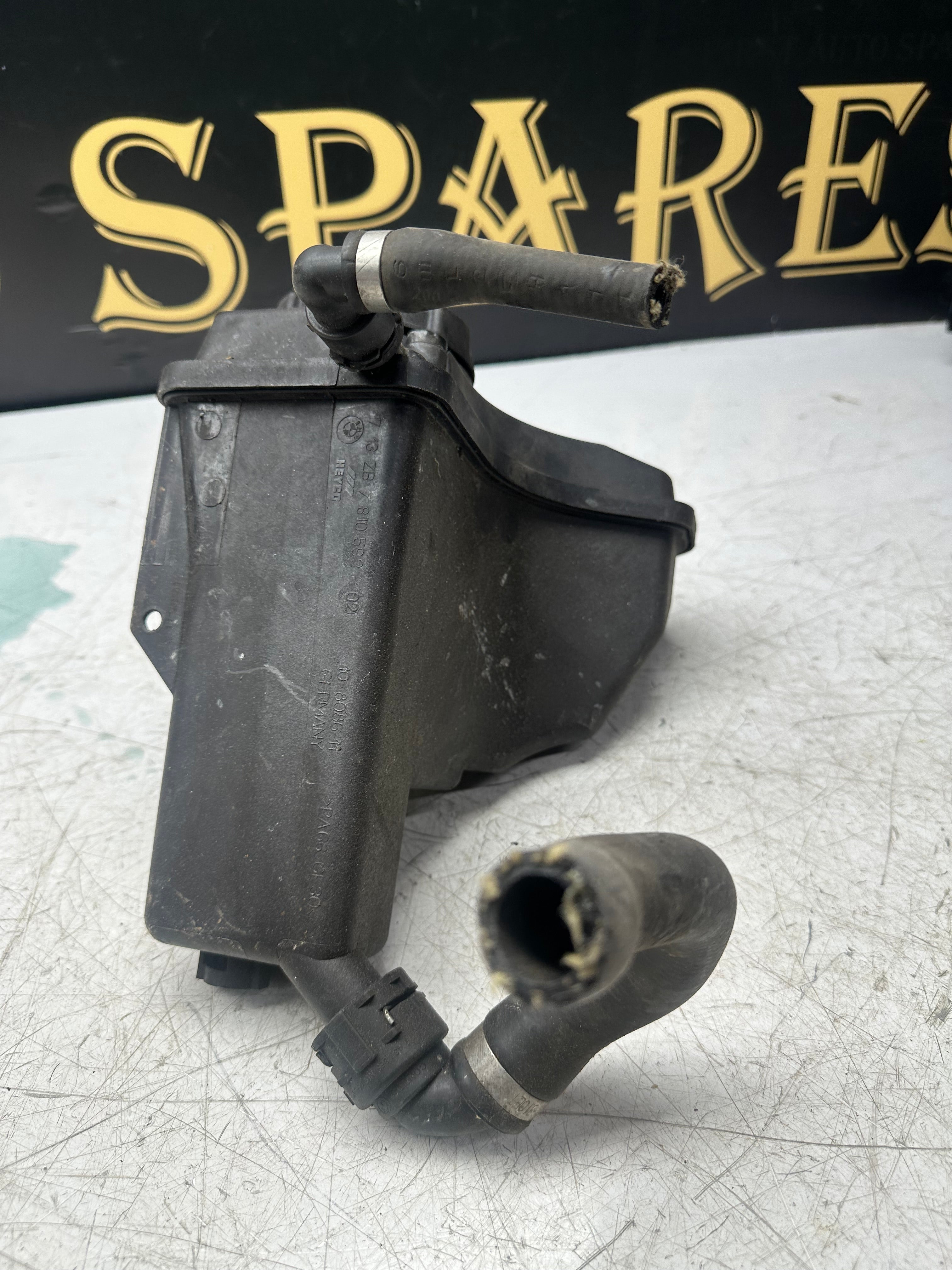 BMW 3 Series F30 Diesel Engine Coolant Expansion Tank (2011–2019)(781059202)
