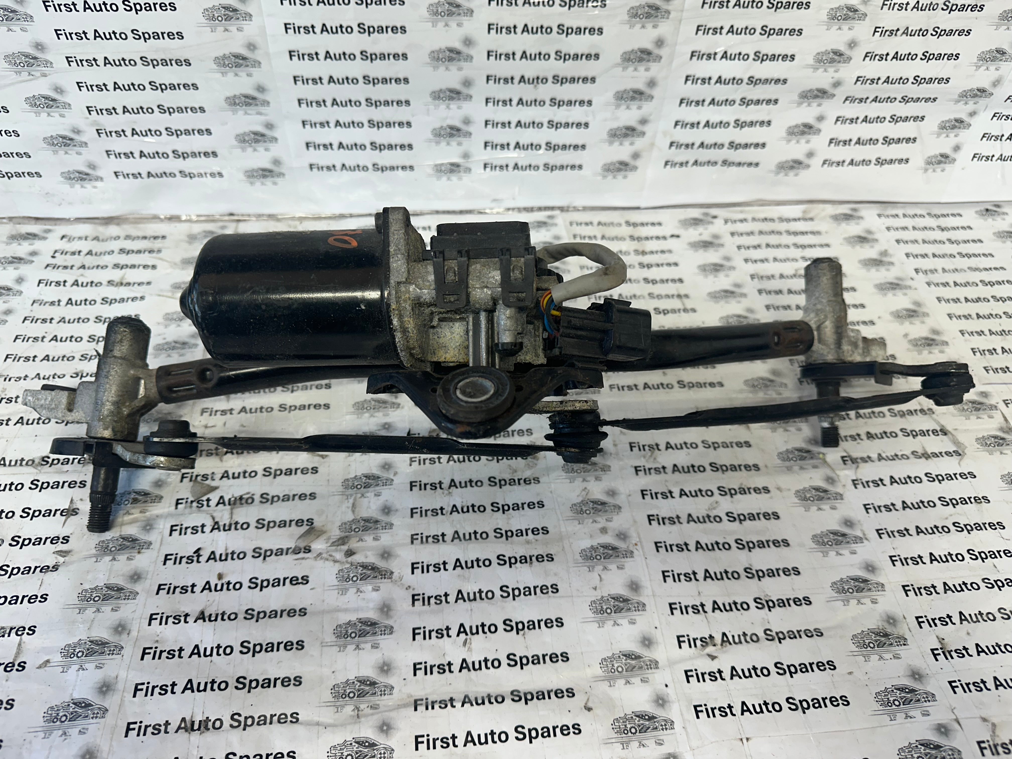 Hyundai i10 2014 Front Wiper Motor & Linkage