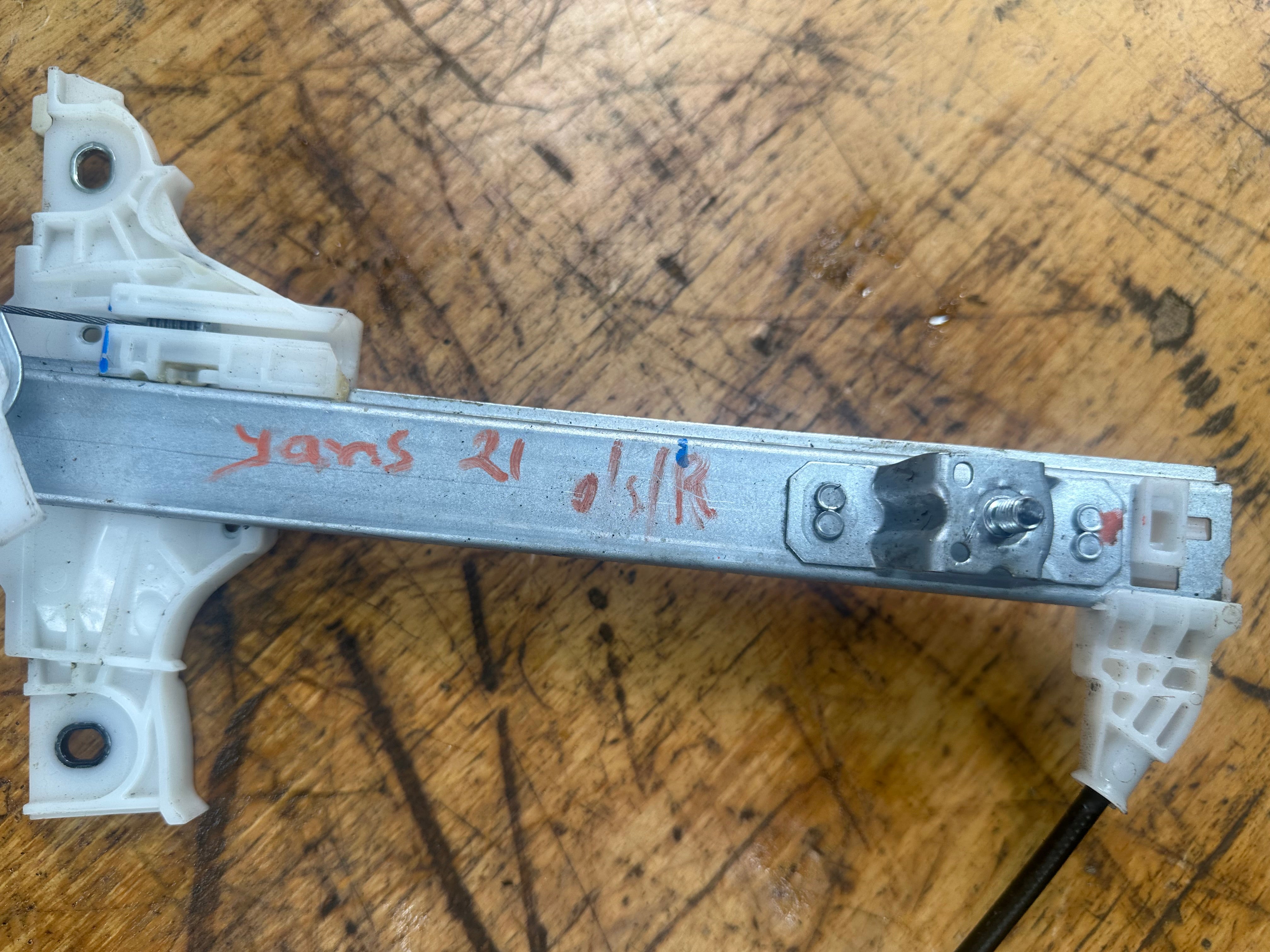 Toyota Yaris 2021 Right Driver’s Front O/S/R Manual Window Regulator