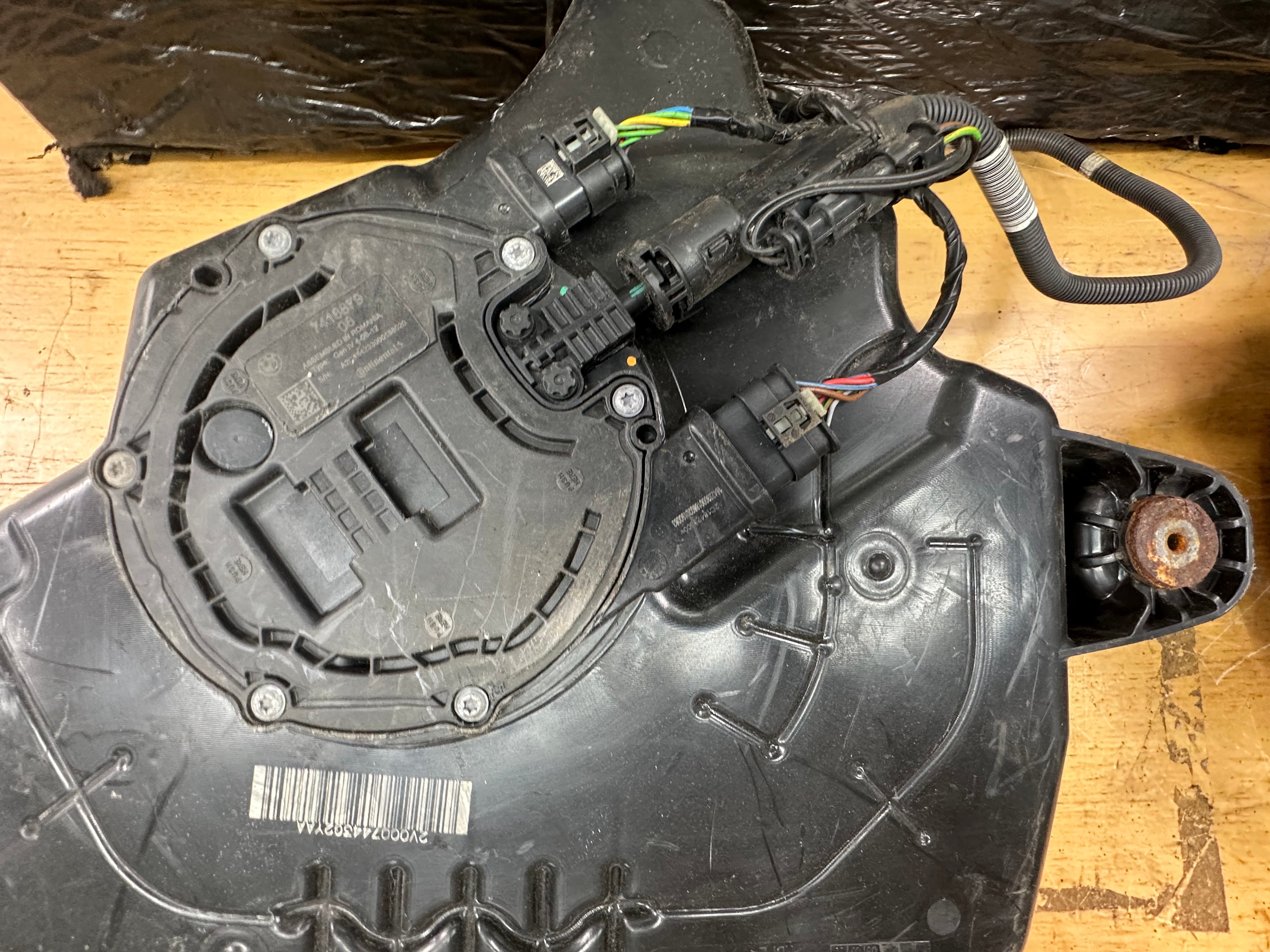 BMW 3 Series G20 Diesel AdBlue Fuel Tank (16197454339) (195660-10) (7454338-08)