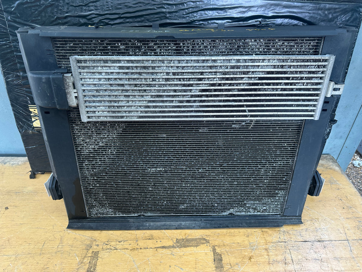 BMW 3 Series F30 330e 2015–19 LCI Hybrid Petrol Complete Radiator Pack (8625431)