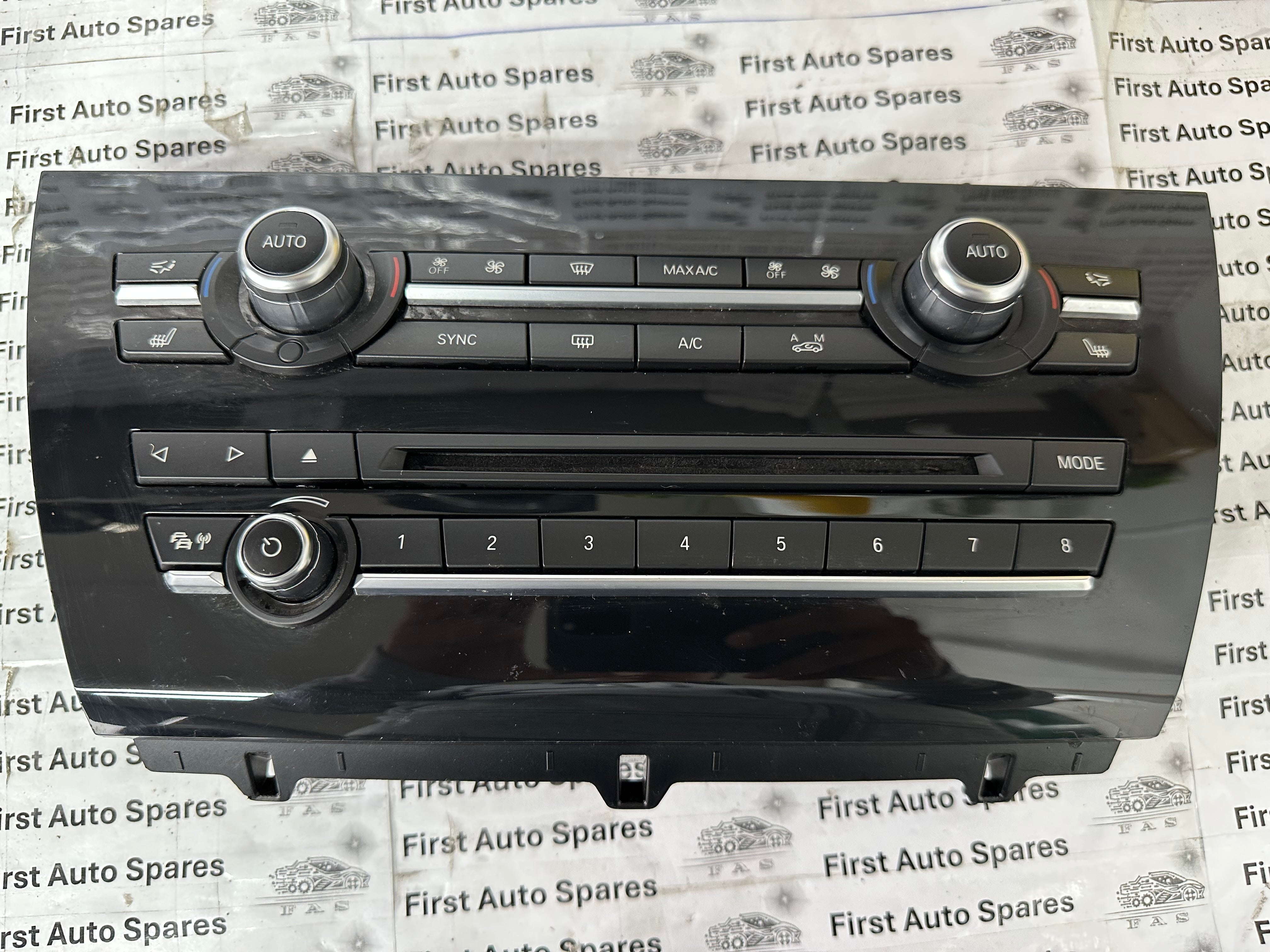 BMW X5 F15 2016 Volume Buttons Climate Control Unit Module (6819734-01)