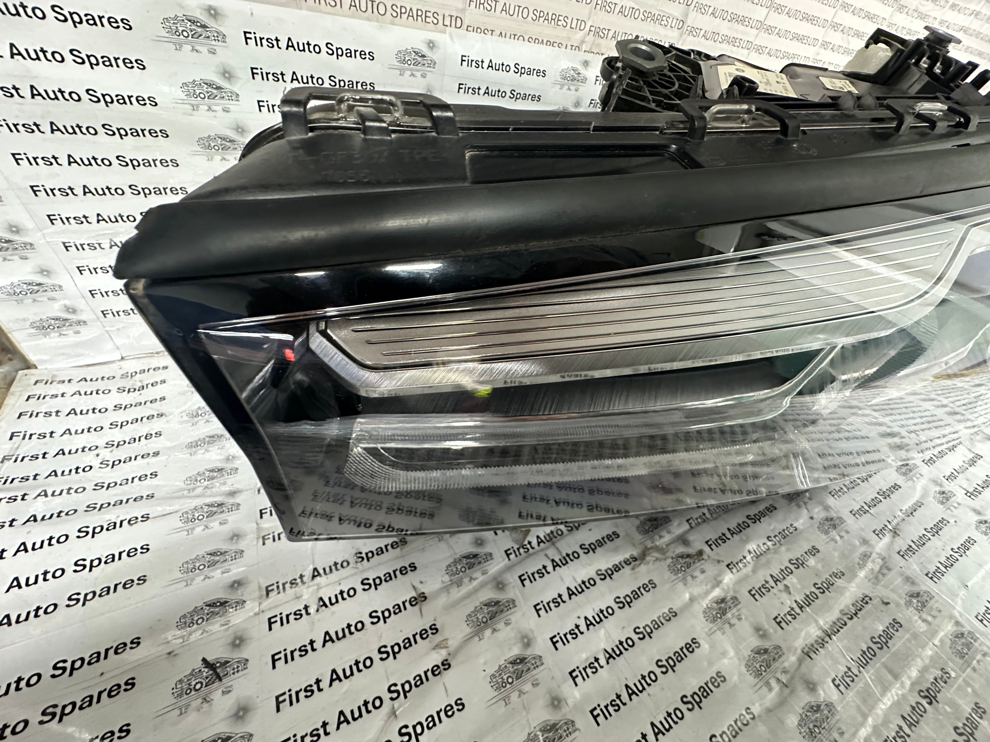 BMW 5 Series G38 G30 Left LED Headlight (9479274-10)