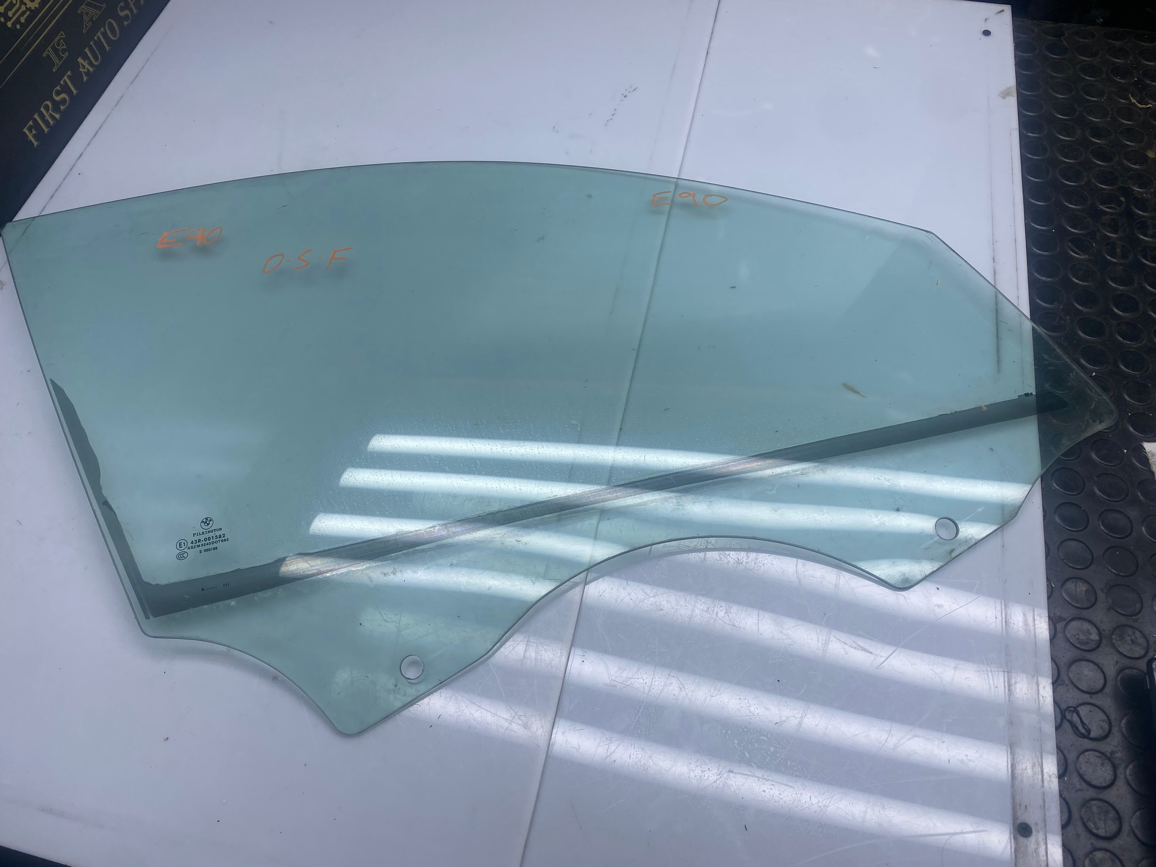 BMW 3 Series E90 Front Passenger Side Window Glass 2005–2011