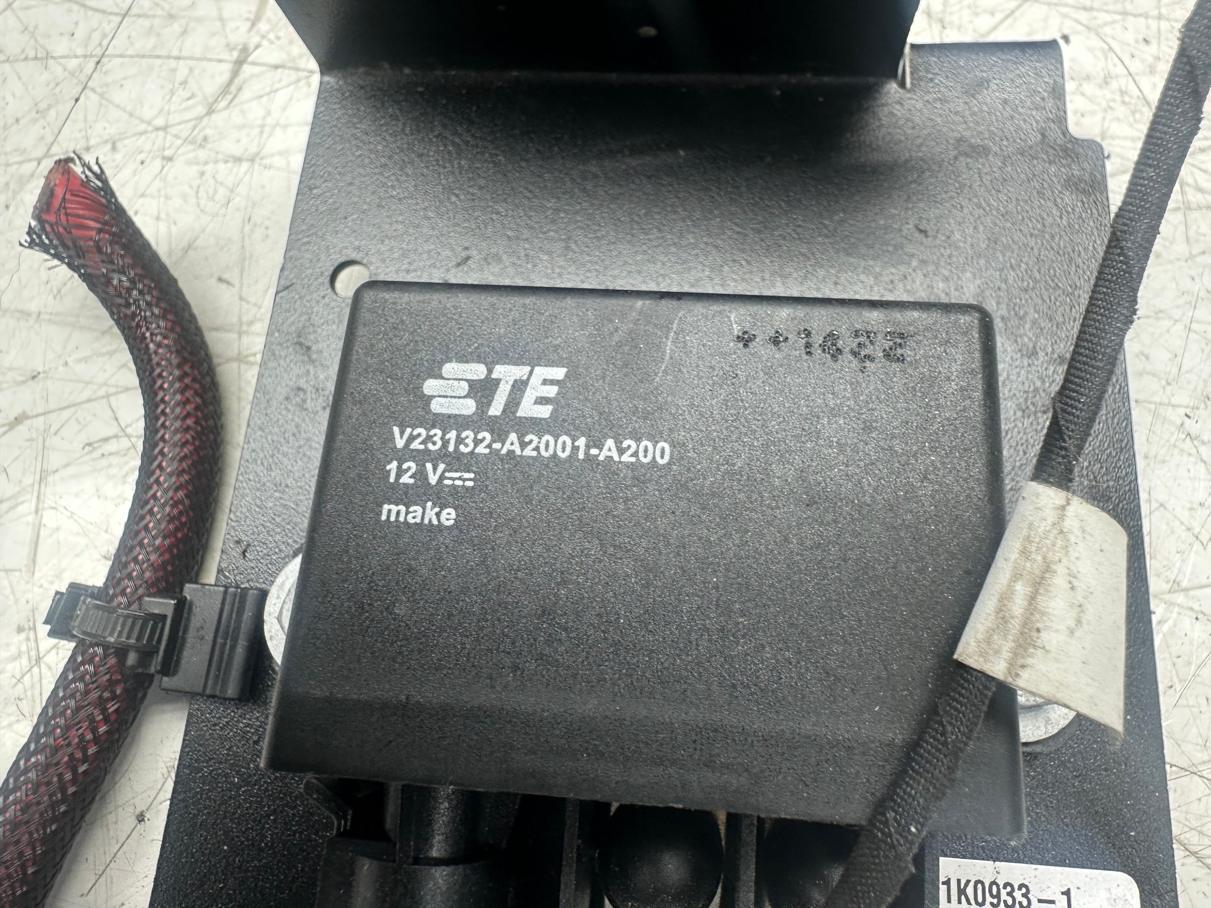 TE Relays 12VDC 300 Amp Automotive Current Relay (V23132-A2001-A200)