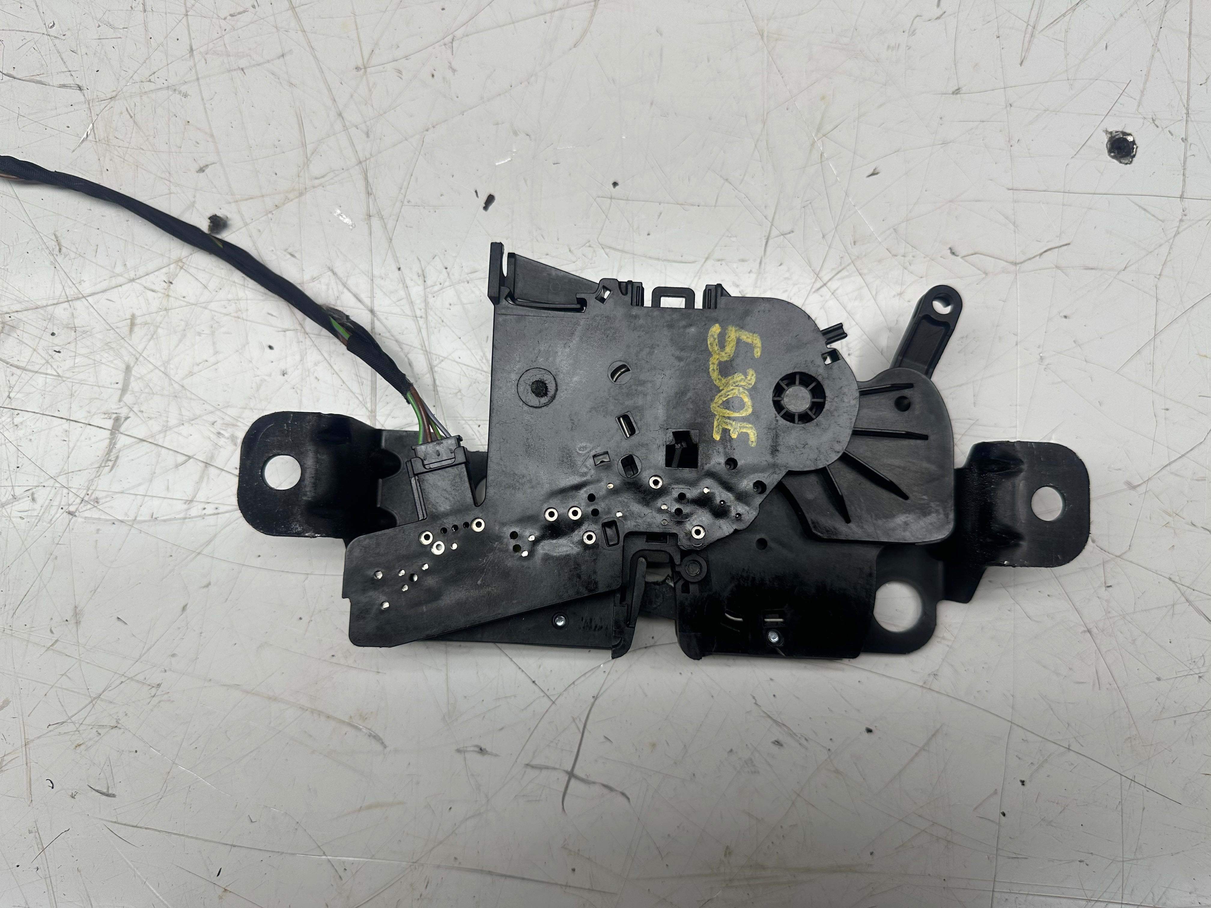 BMW 3 Series Tailgate Boot Lock Latch 2018–2025 G20/G80 (163672-10)