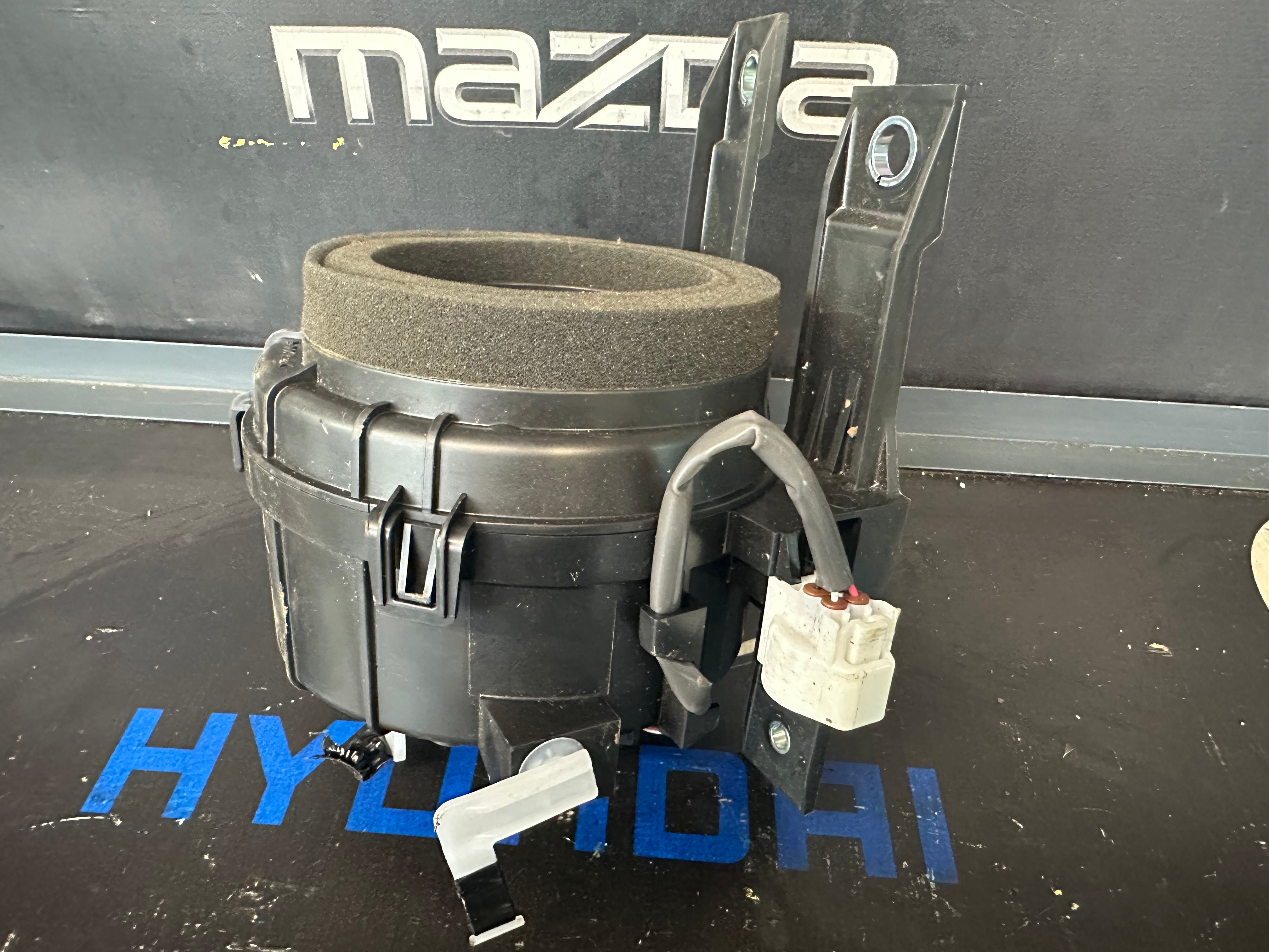 Toyota Prius Battery Cooling Fan Blower Motor (G9230-47050)