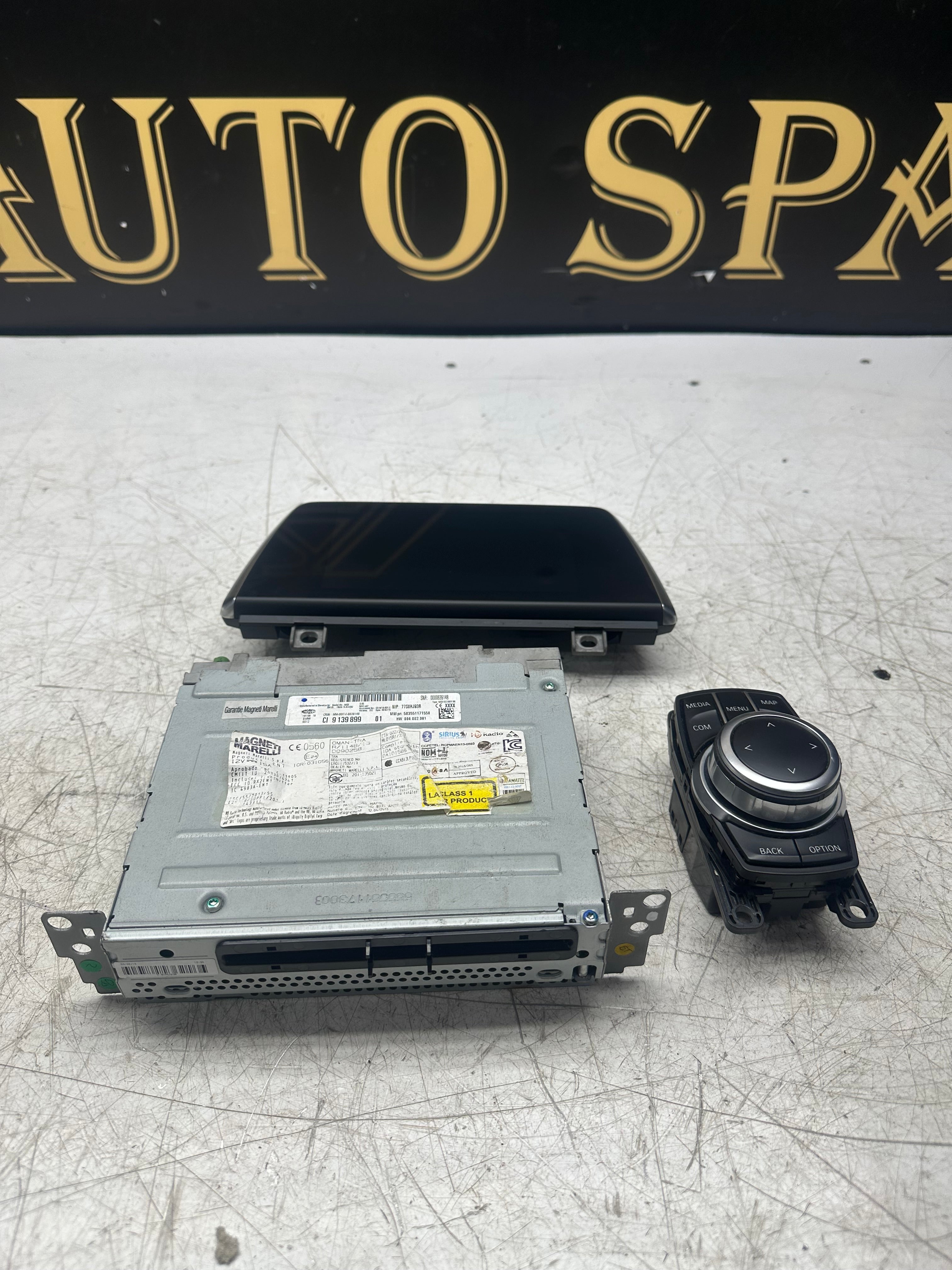BMW 2 Series Gran Tourer F46 Display Kit / iDrive Controller 9139899 / 9490067 / 8803368