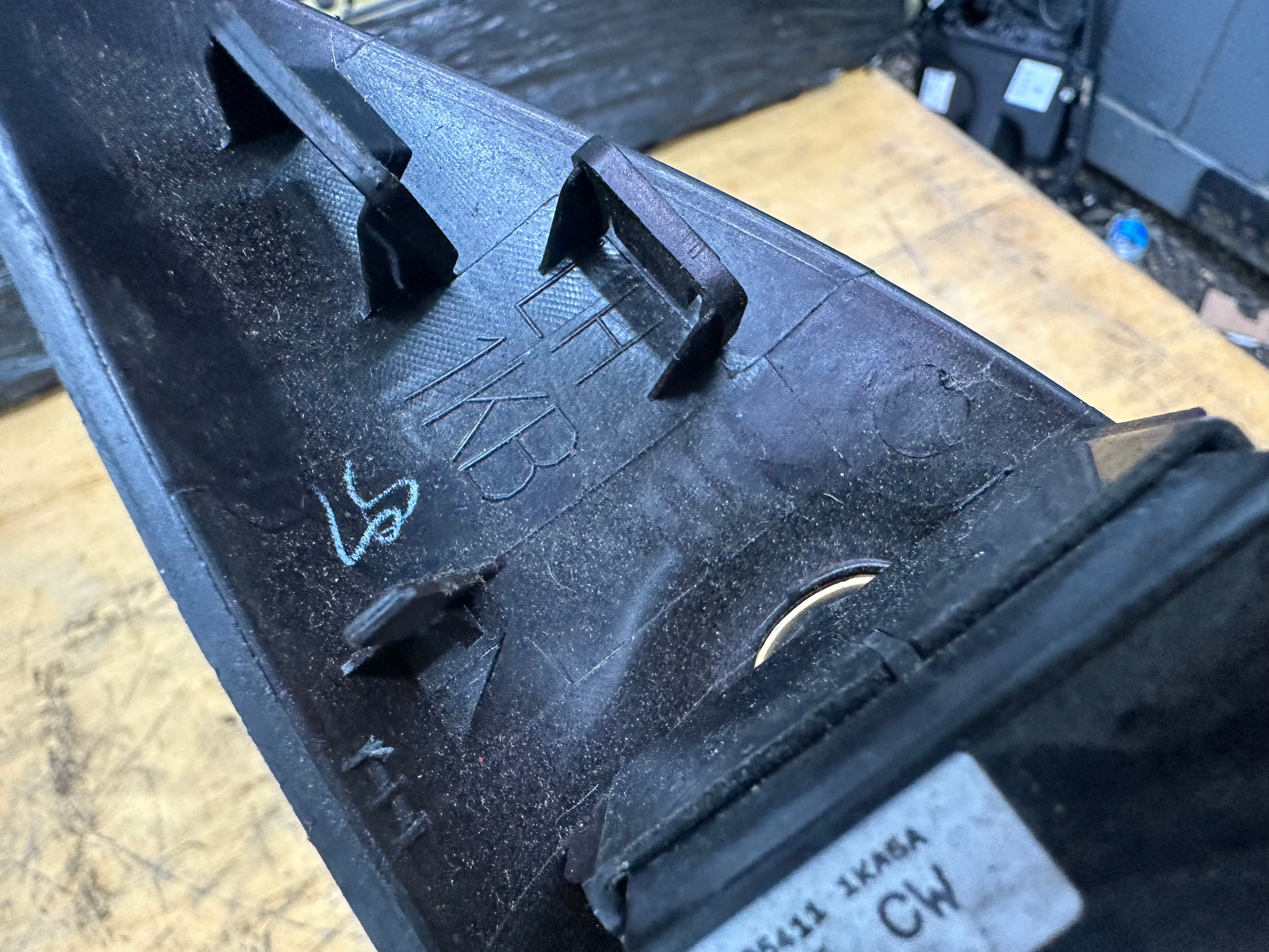 Nissan Juke 2012 F15 Passenger Left Front Window Control Switch (25411-1KA5A)