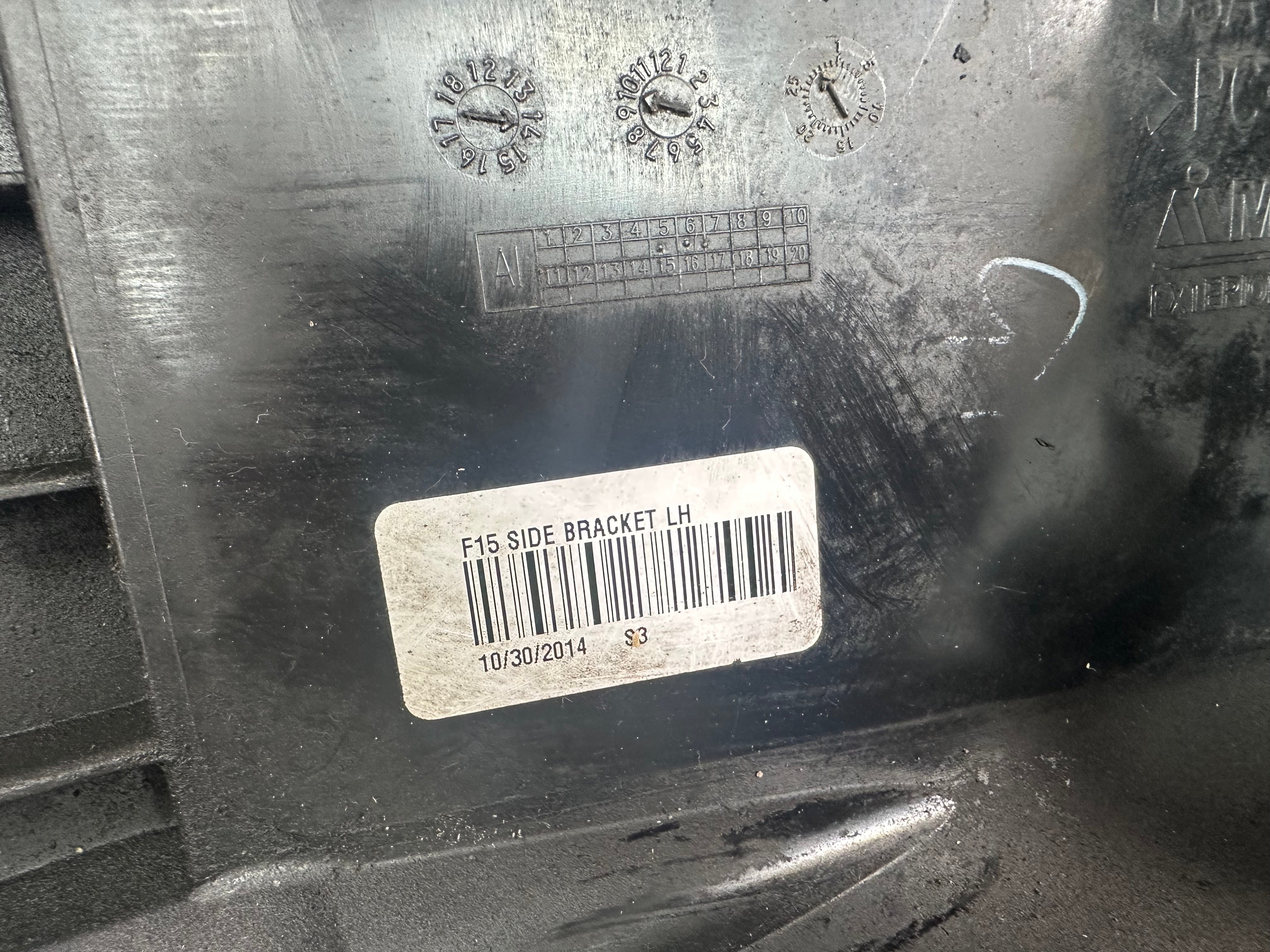 BMW X5 Series F15 Rear Bumper Bracket Left Side LH (7294721)