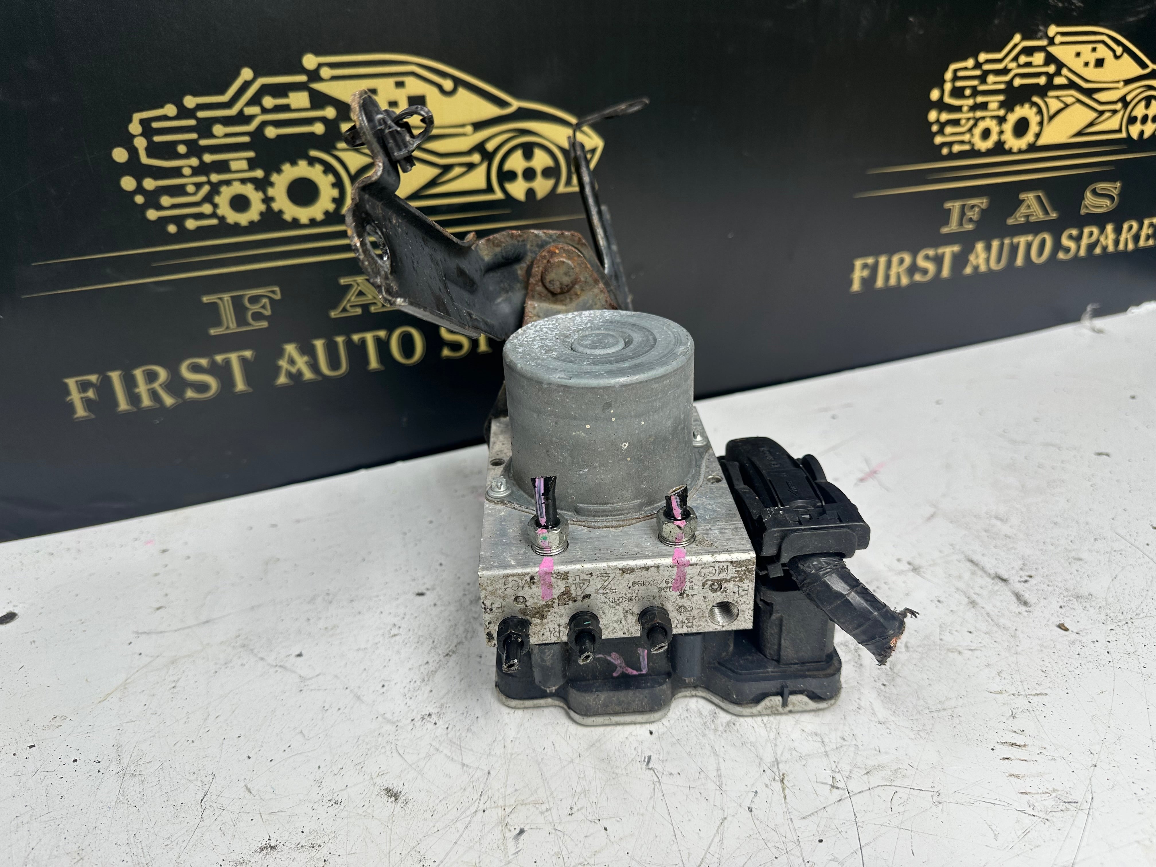 Toyota Yaris P21 2021 1.5 Hybrid ABS Pump (44540-K0151) (3330A20009) (0265957020)