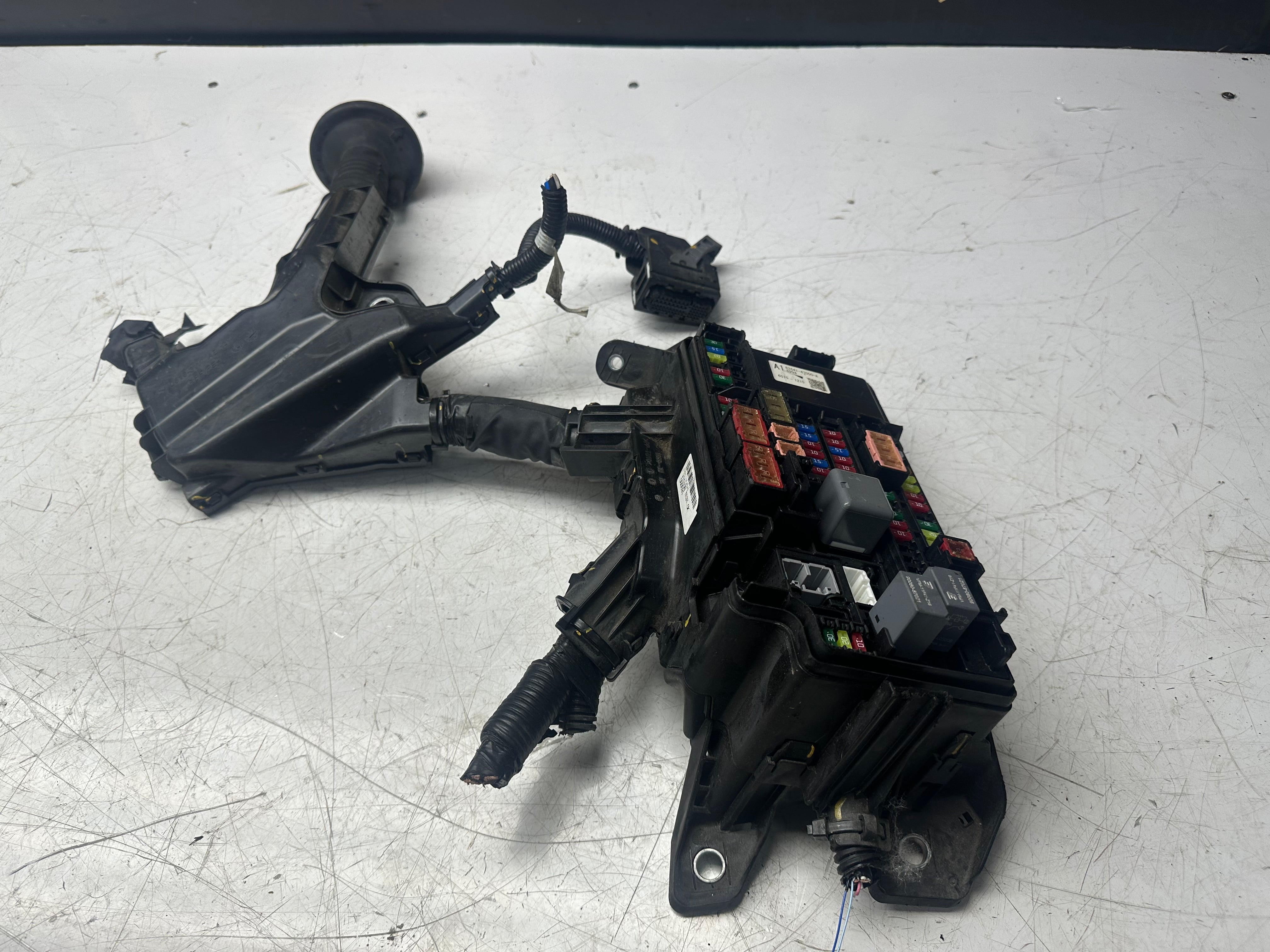 Toyota C-HR Fuse Module 2020 (82111F4520)