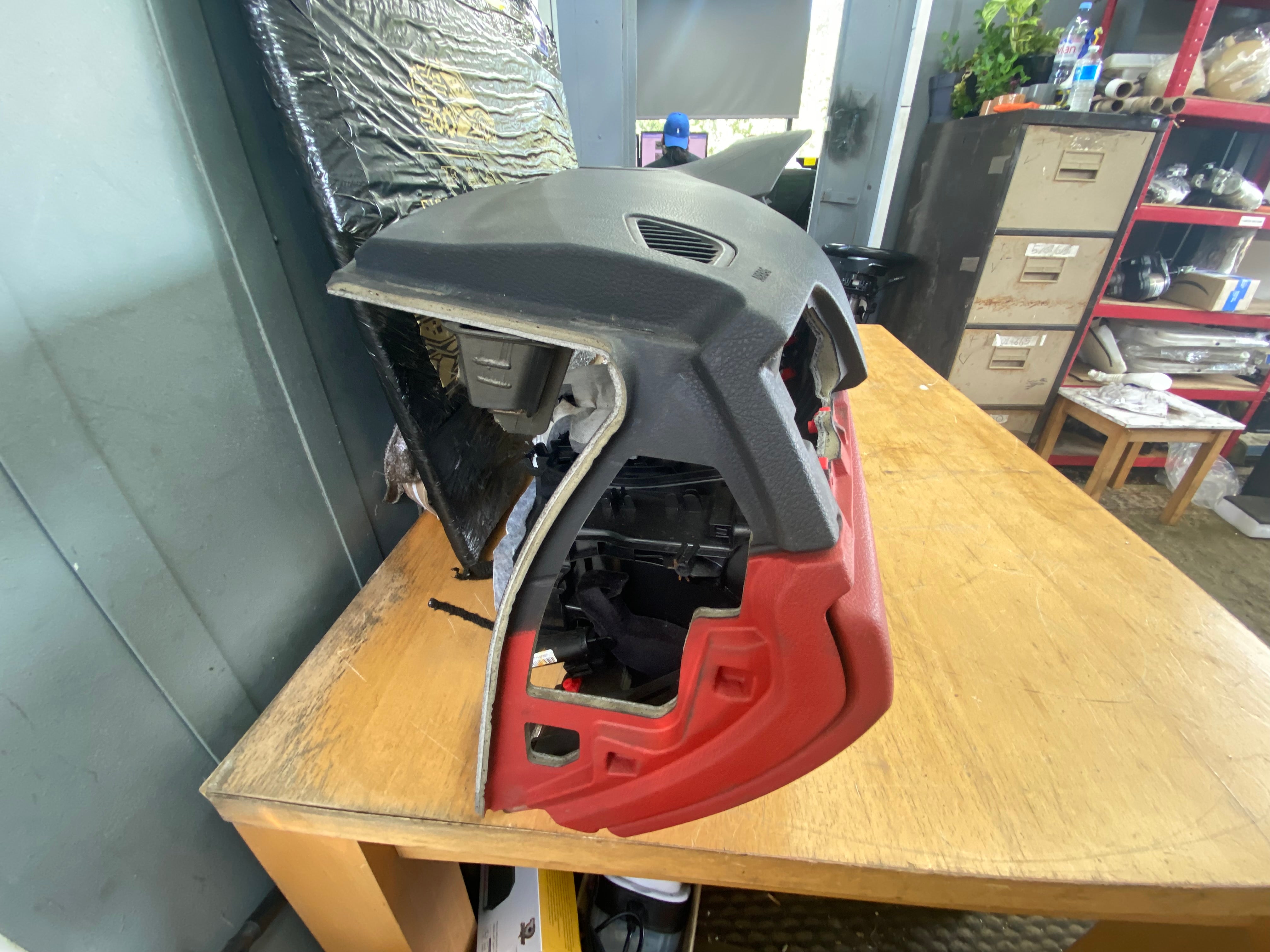 BMW 3 4 Series F32 F33 F36 2017–2019 LCI Dashboard – Harman Kardon