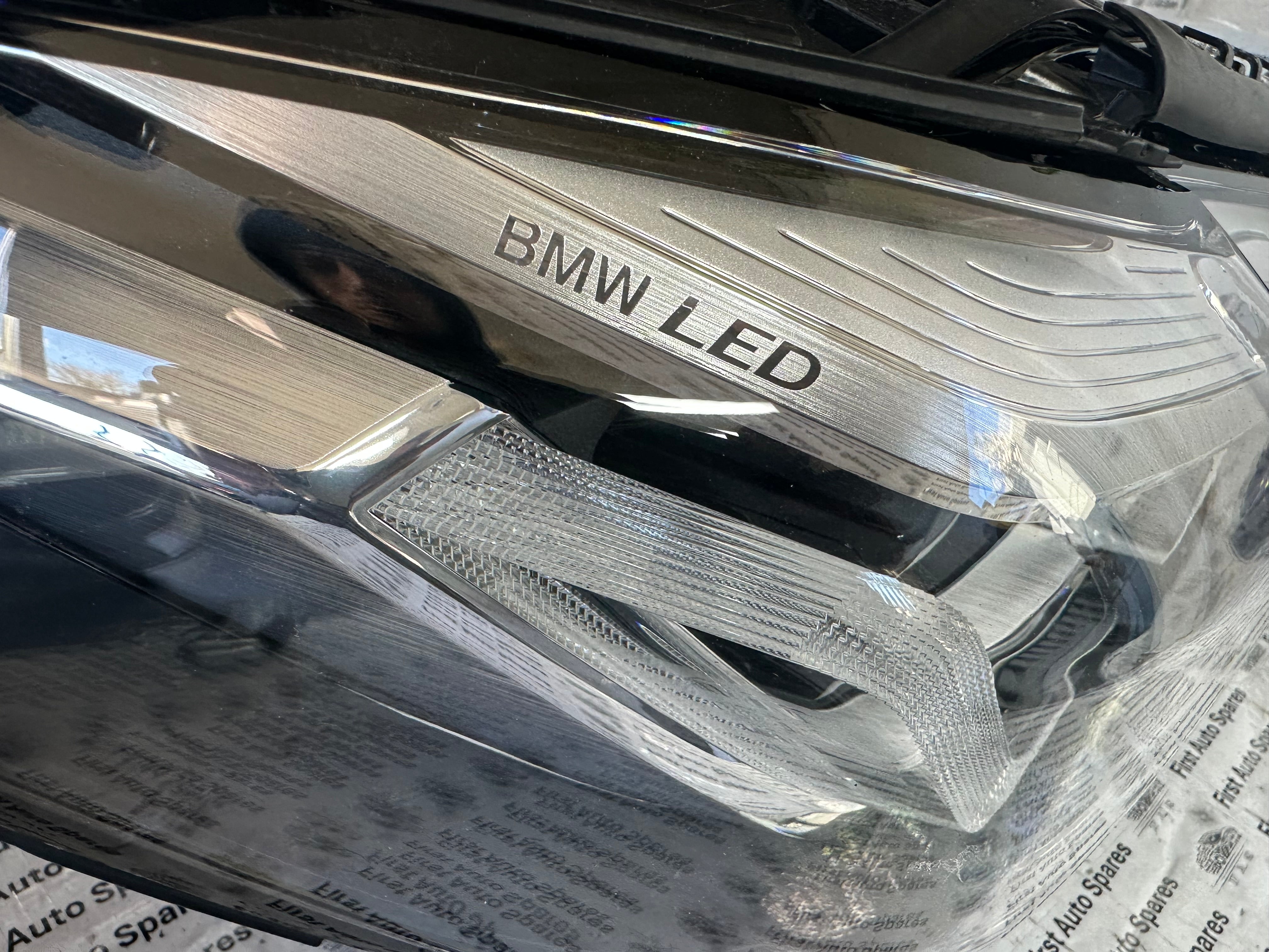 BMW 5 Series G38 G30 LED Right Headlight (9479274-10)