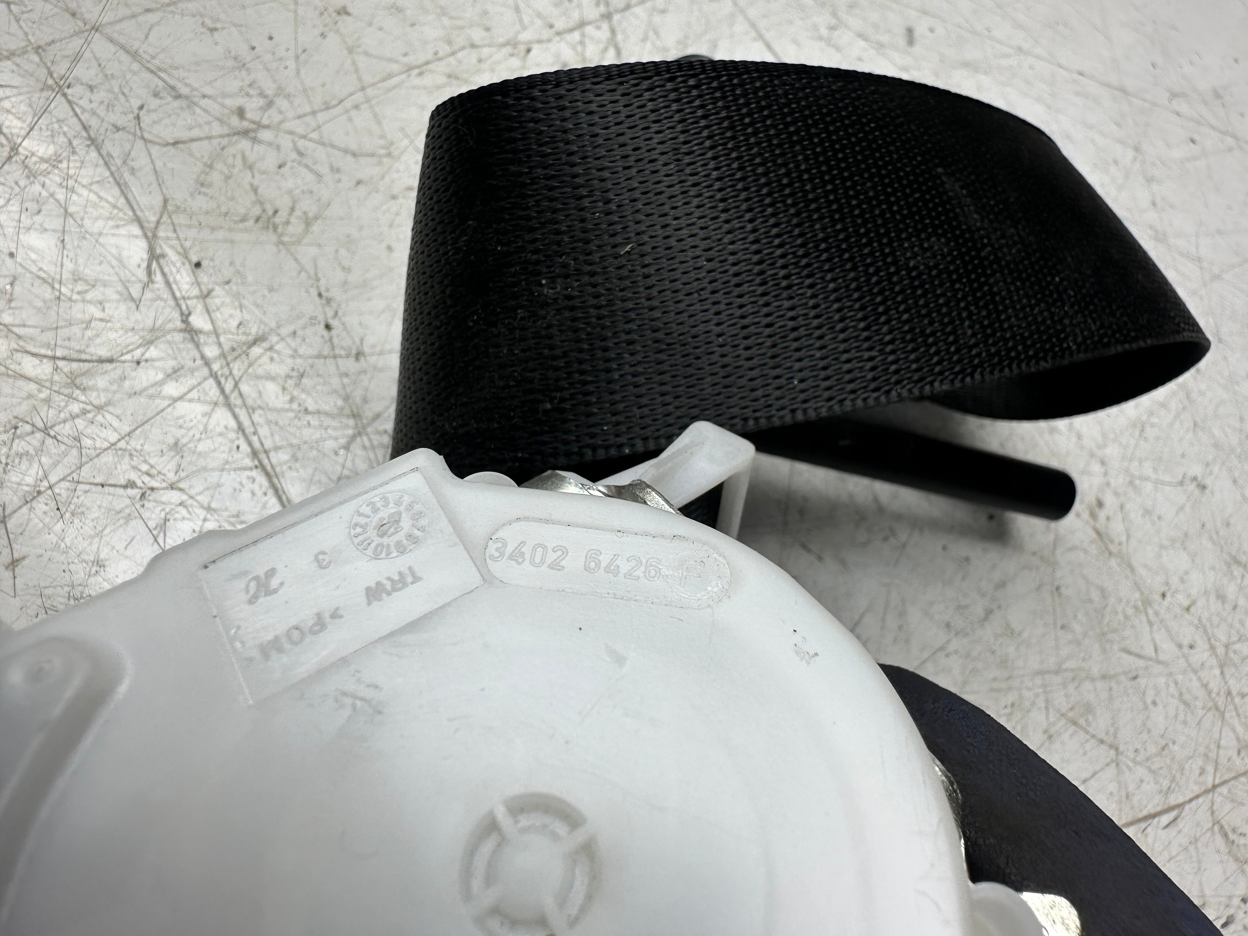 BMW i3 I01 2018-22 LCI Seat Belt Driver Rear Right Side Black (34128955D)