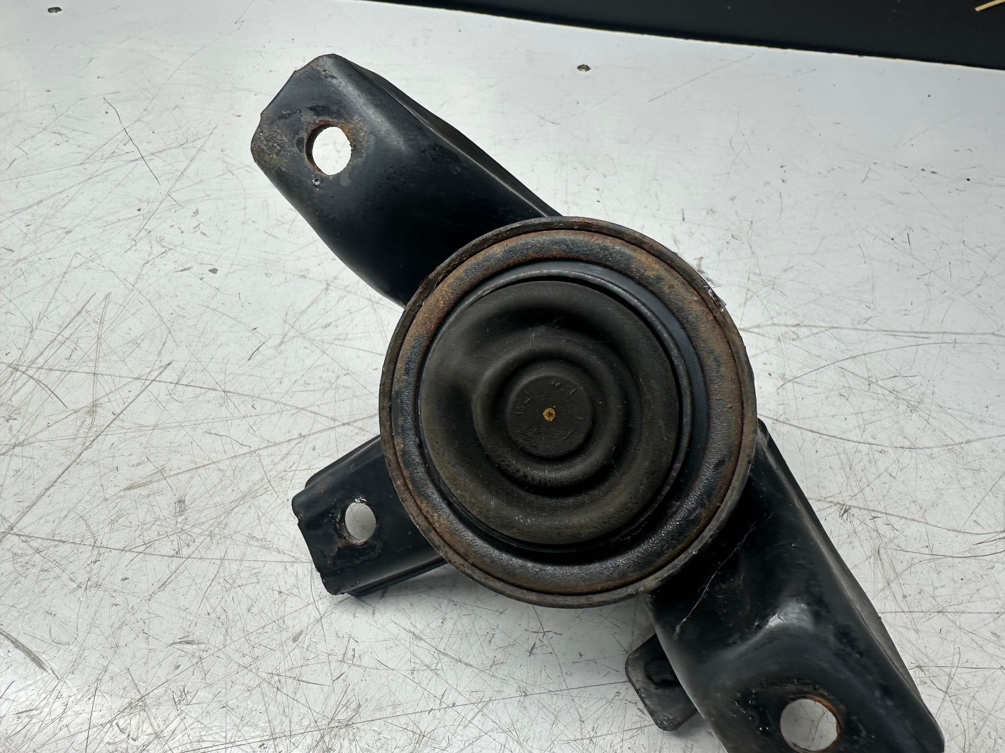 Hyundai i10 2017–2019 Engine Mount Right Side (21810B4000)