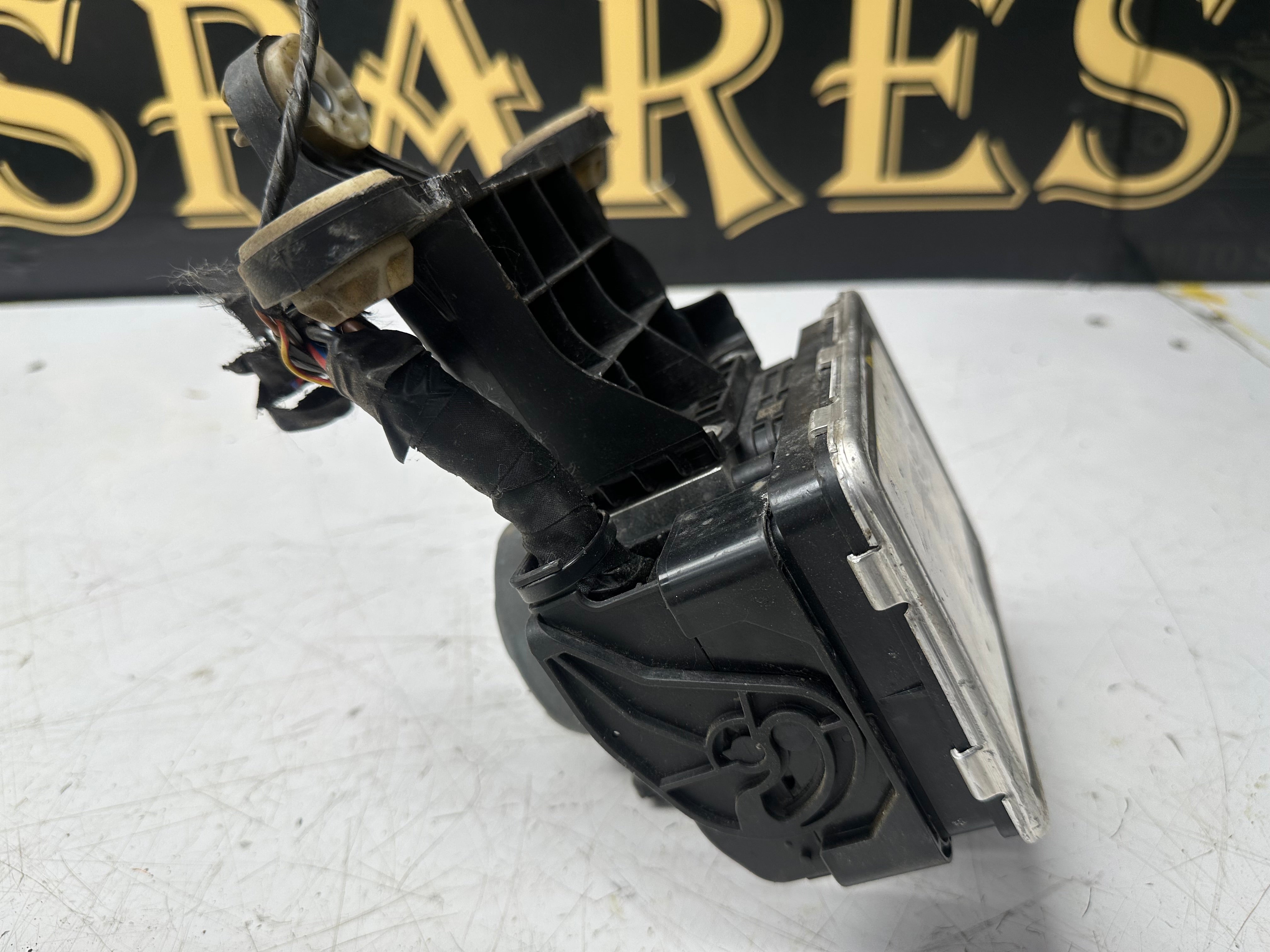 BMW 3 Series G20 2019 2.0 Diesel ABS Pump Control Modulator (6899239) (6899240)