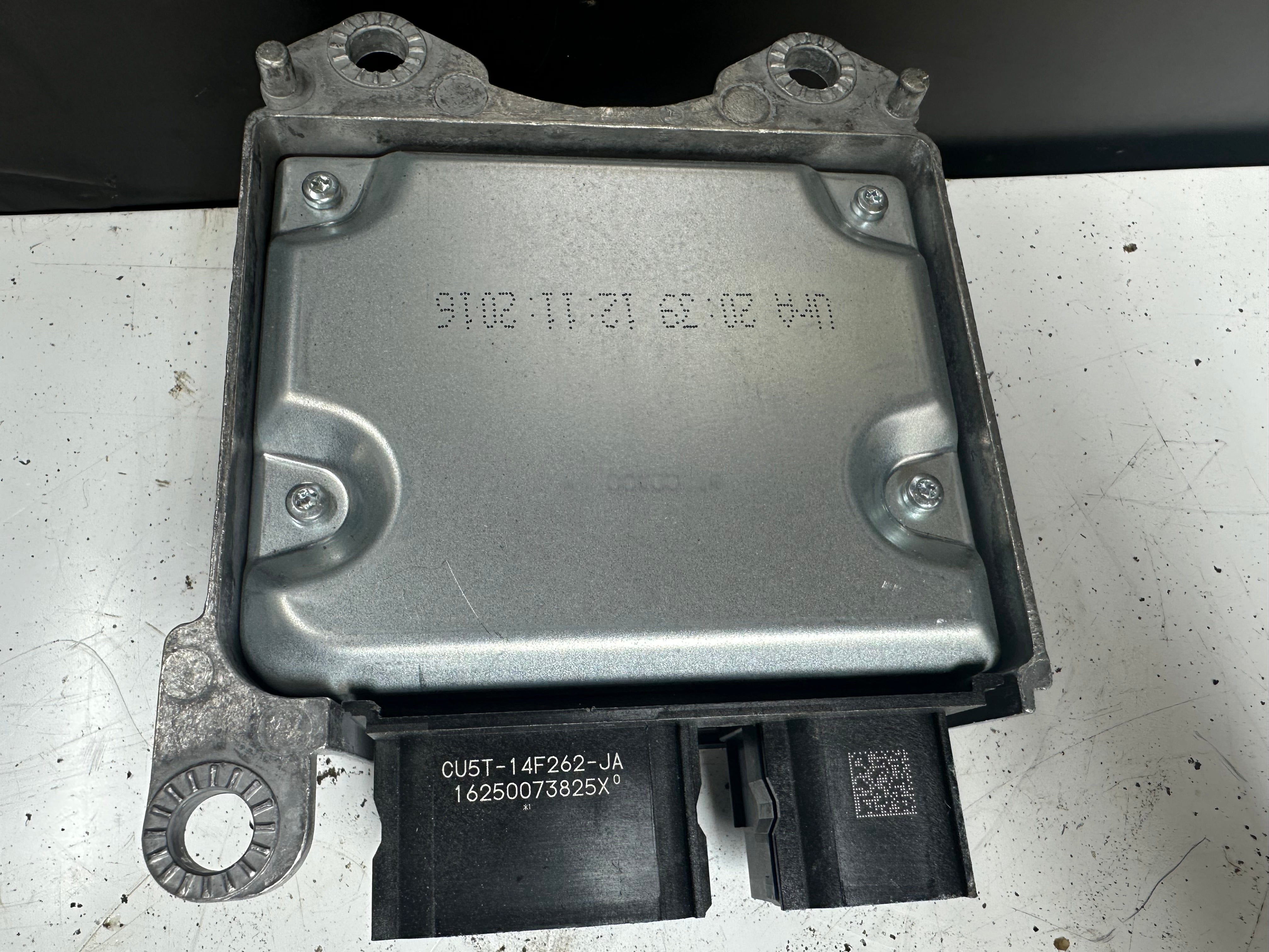 Ford Transit Restraint / Airbag Control Module (GK3T-14B321-AC) (CU5T-14F262-JA)