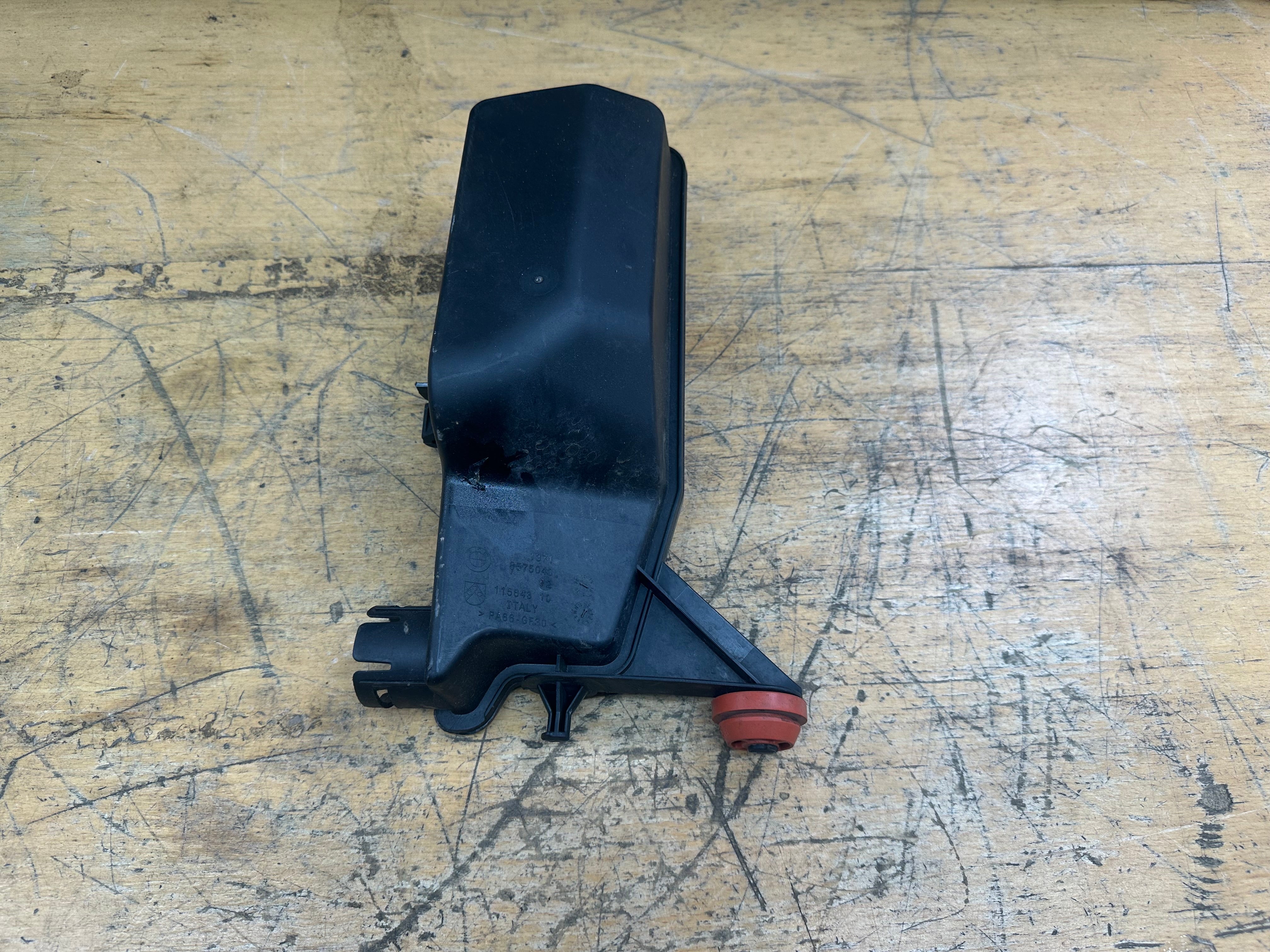 BMW X5 G05 2019 Air Filter / Intake Resonator (8575040) (8575040-02)