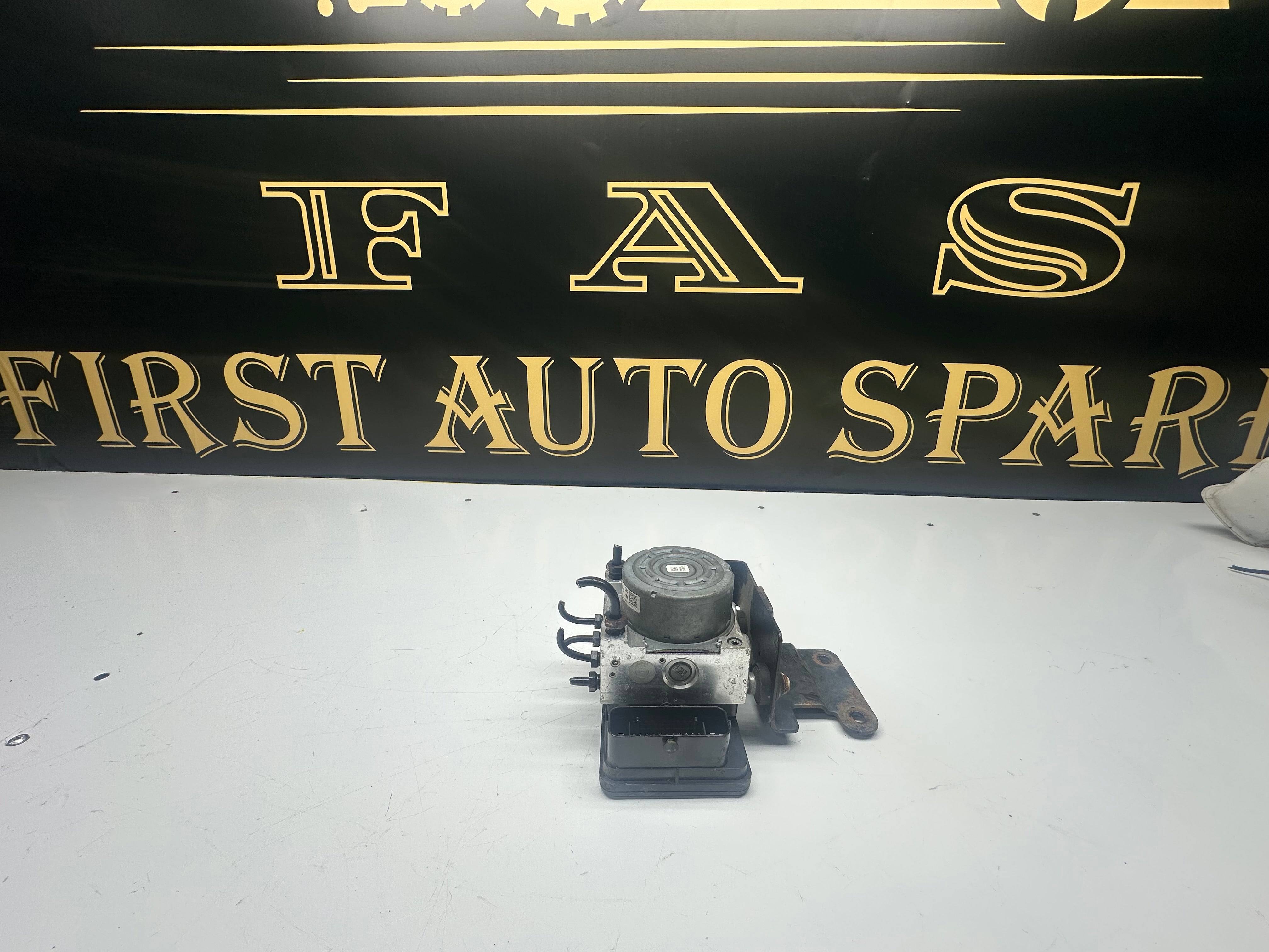 Hyundai i10 2016 ABS Pump Module (58900-B4980)
