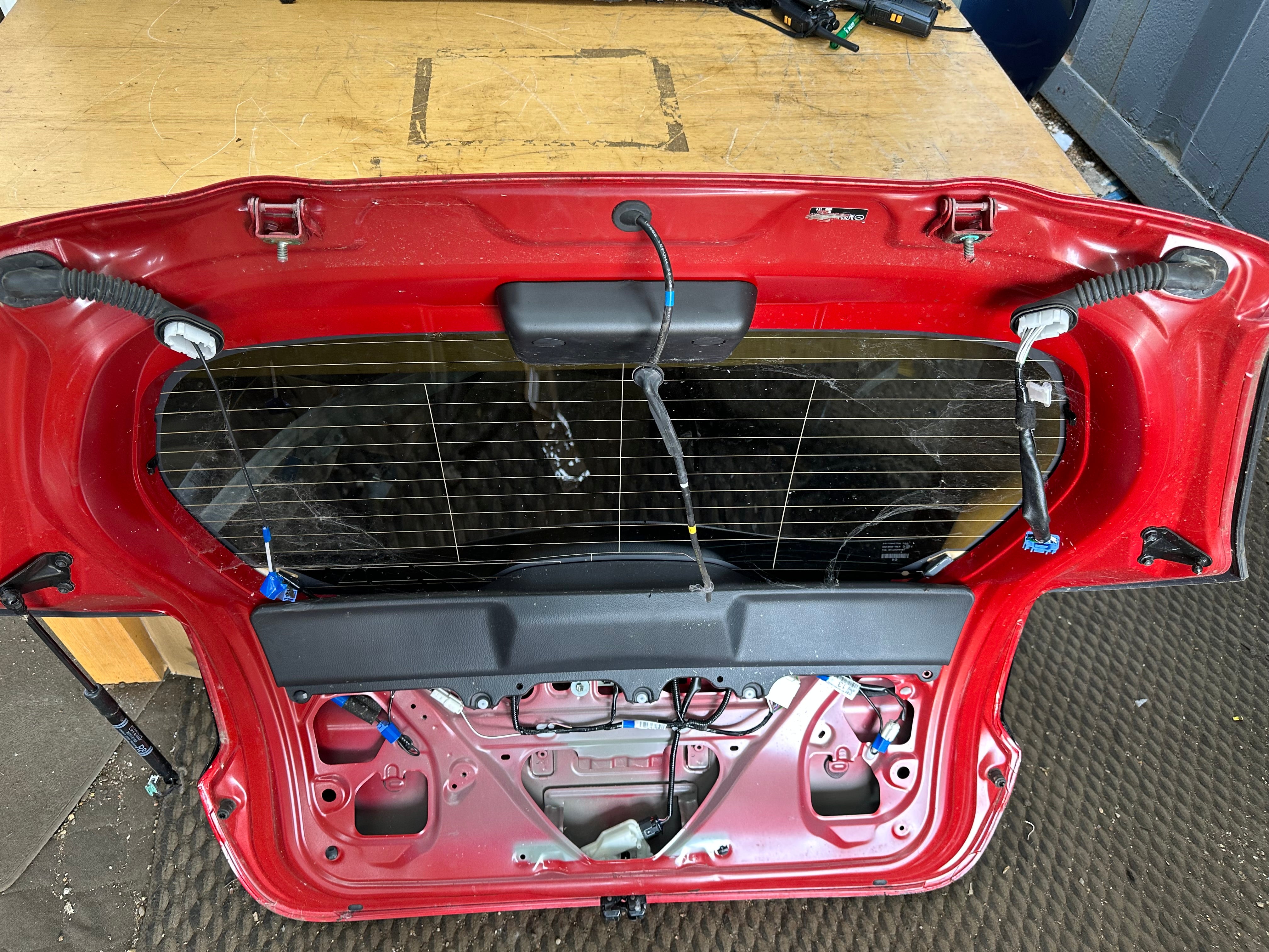 Toyota Yaris / Mazda 2 2020–2025 Tailgate | Boot Lid