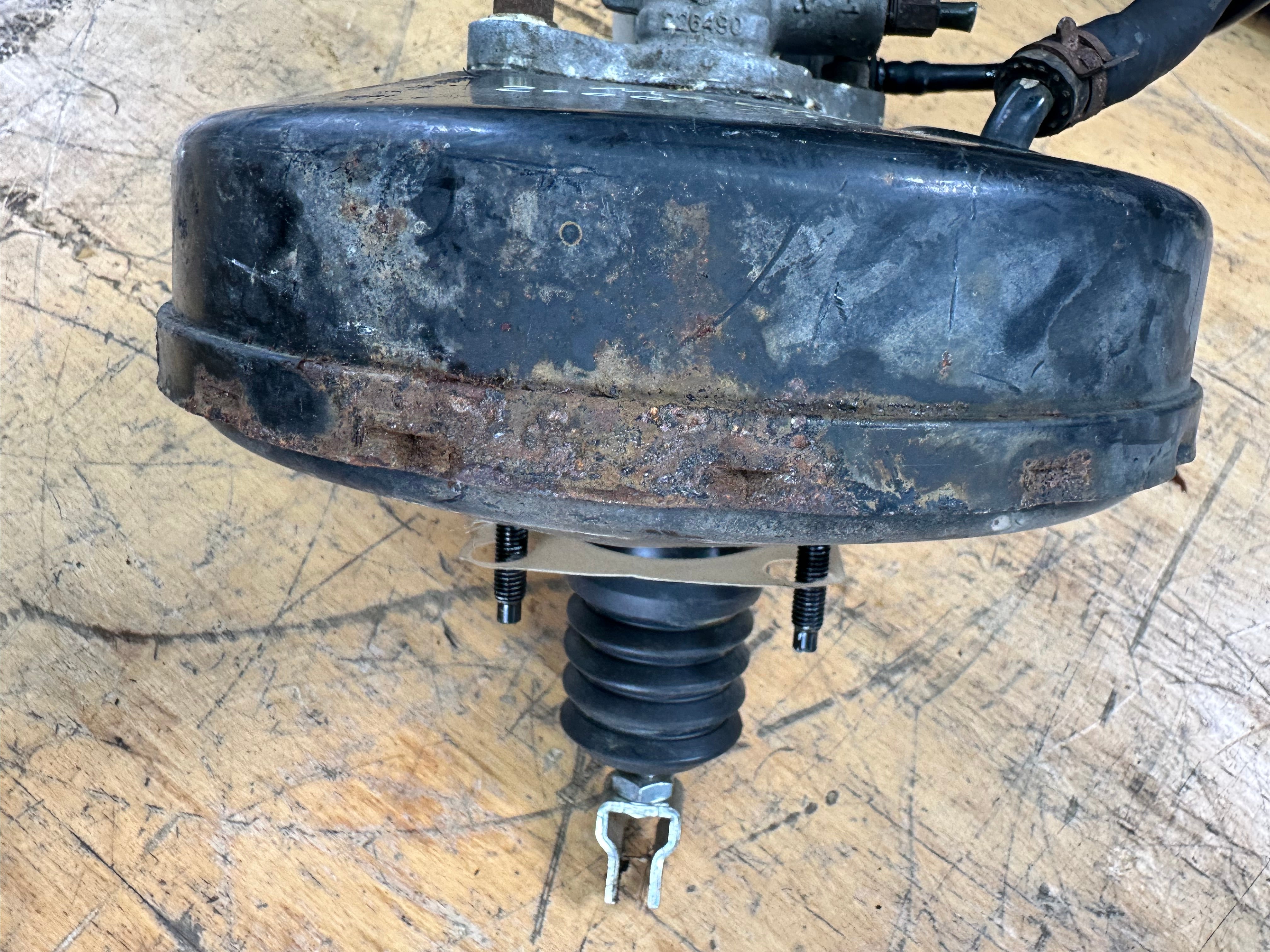 Mazda 2009 1.2 Petrol Brake Servo and Cylinder (D01N43800) (0204023726)