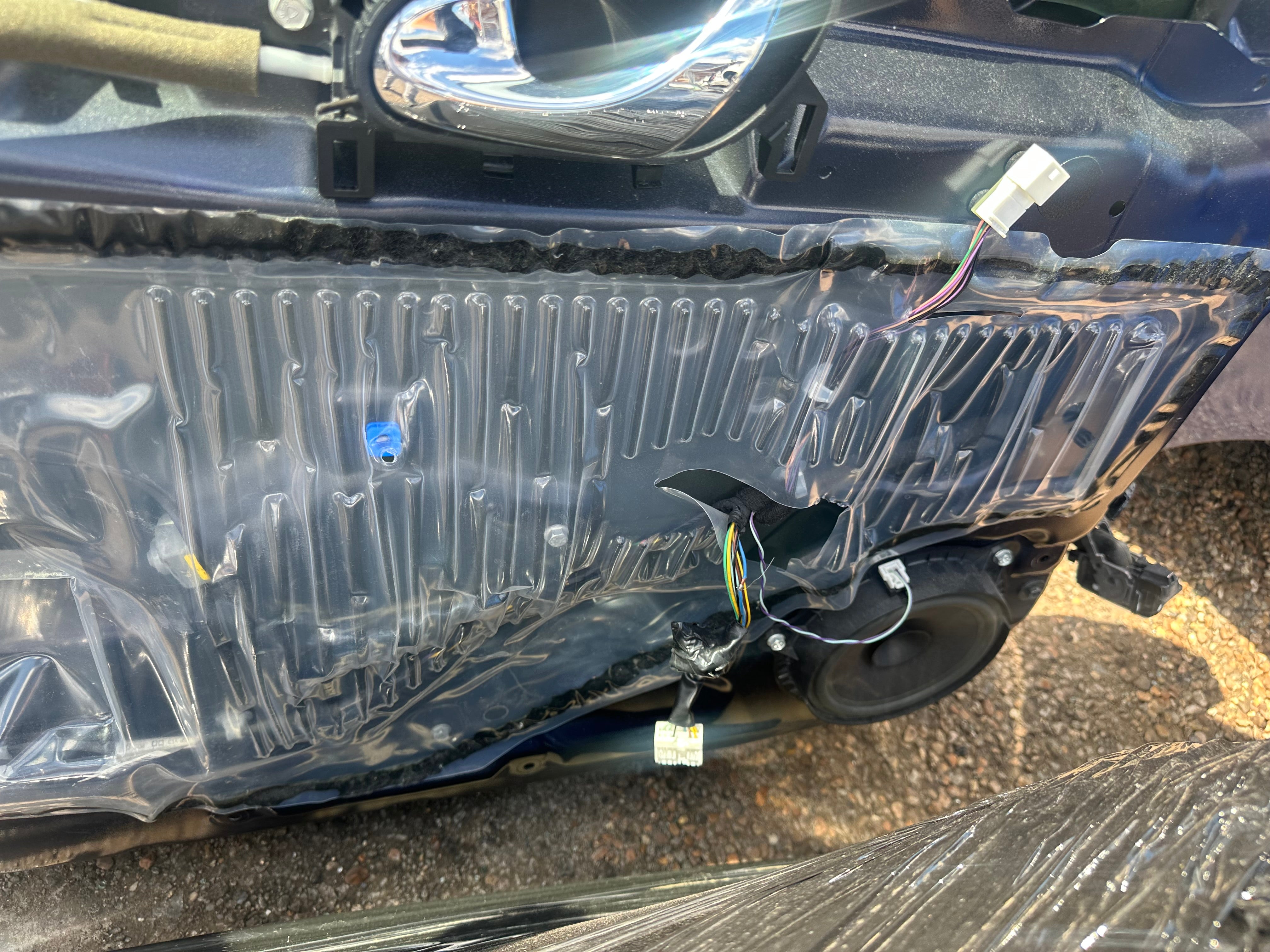 Nissan Pulsar 2014–2018 N/S/F Left Front Door – Colour Code: RBR (Blue)