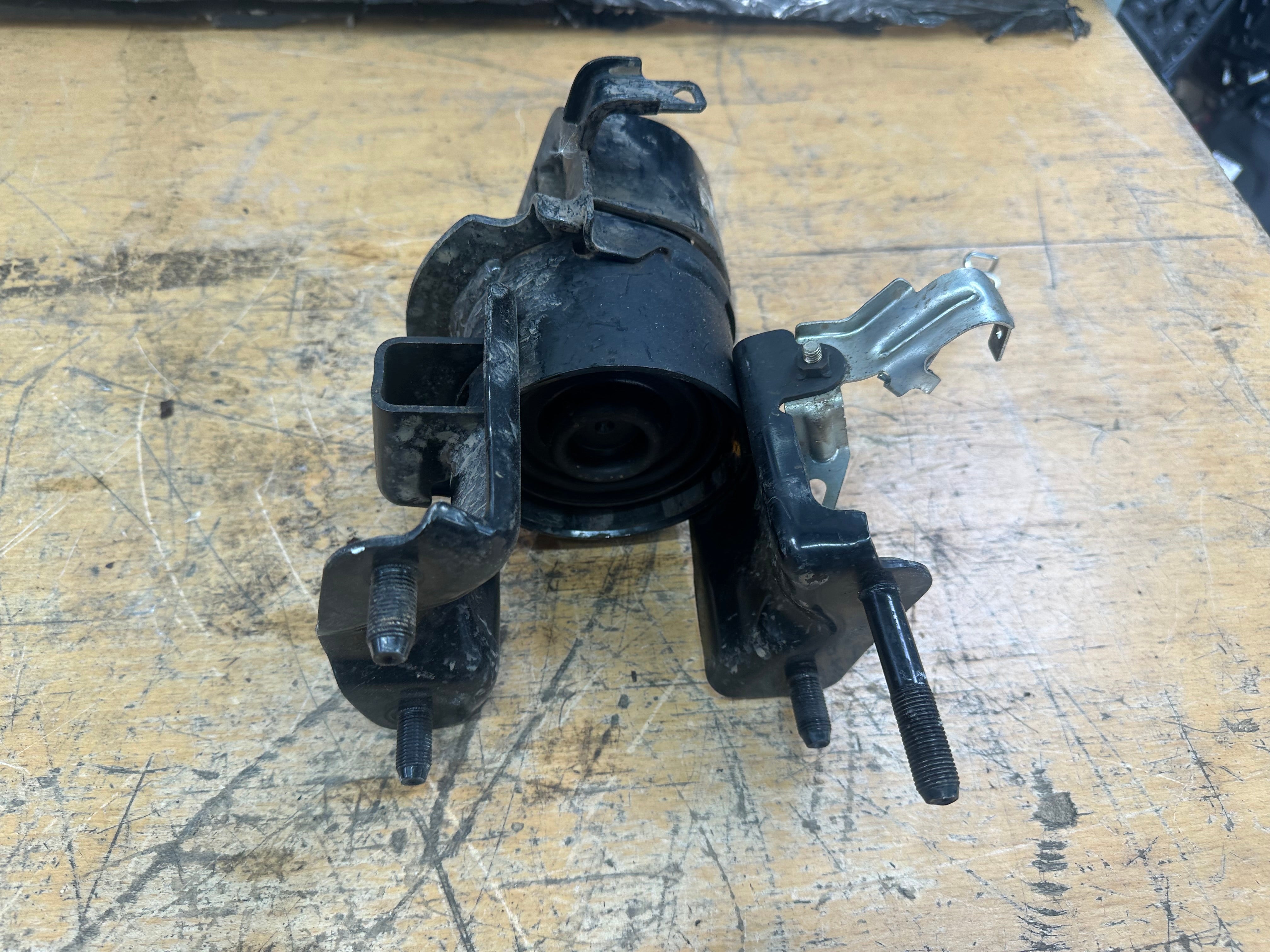 Toyota RAV4 2019-2023 MK5 Hybrid 2.5 Petrol Gearbox Mount Bracket T6 (M3041170)