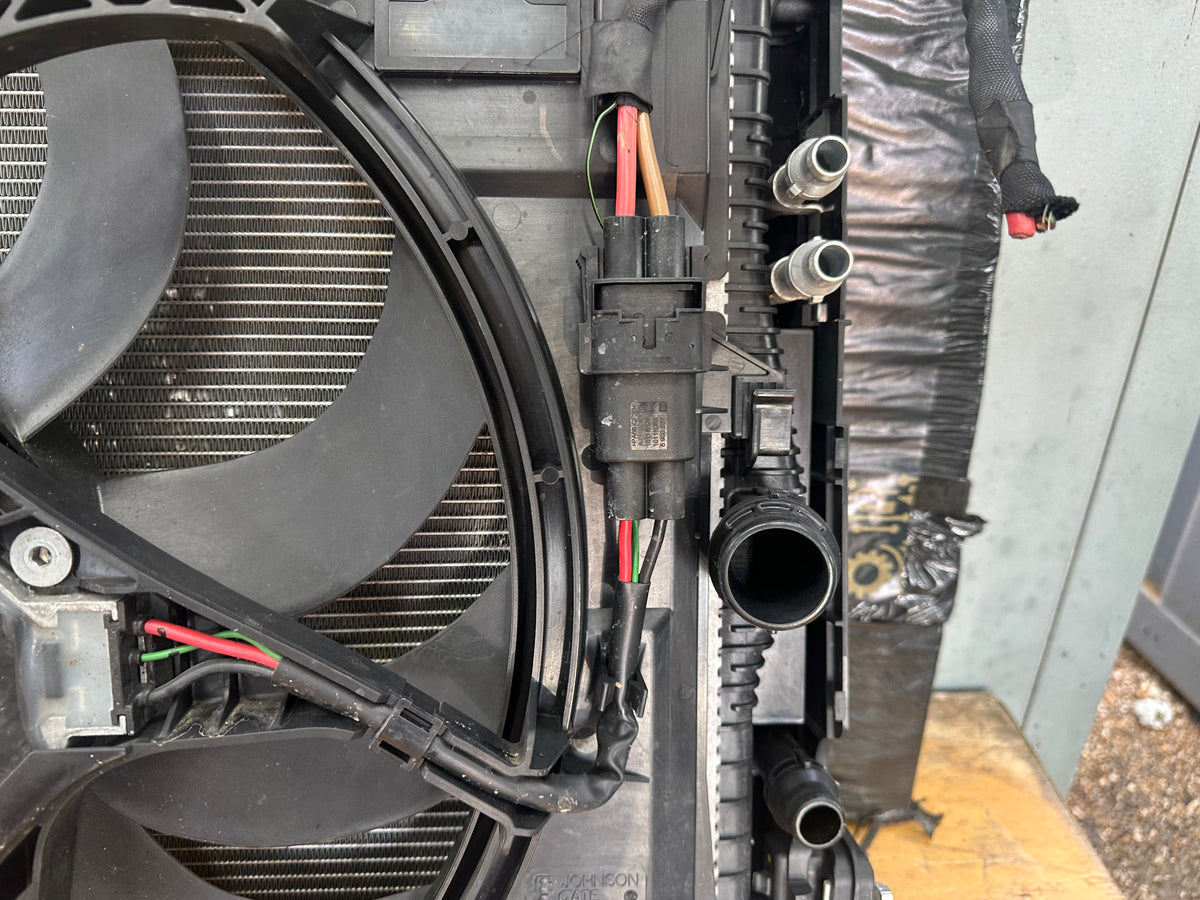 BMW 3 Series F30 330e 2015–19 LCI Hybrid Petrol Complete Radiator Pack (8625431)