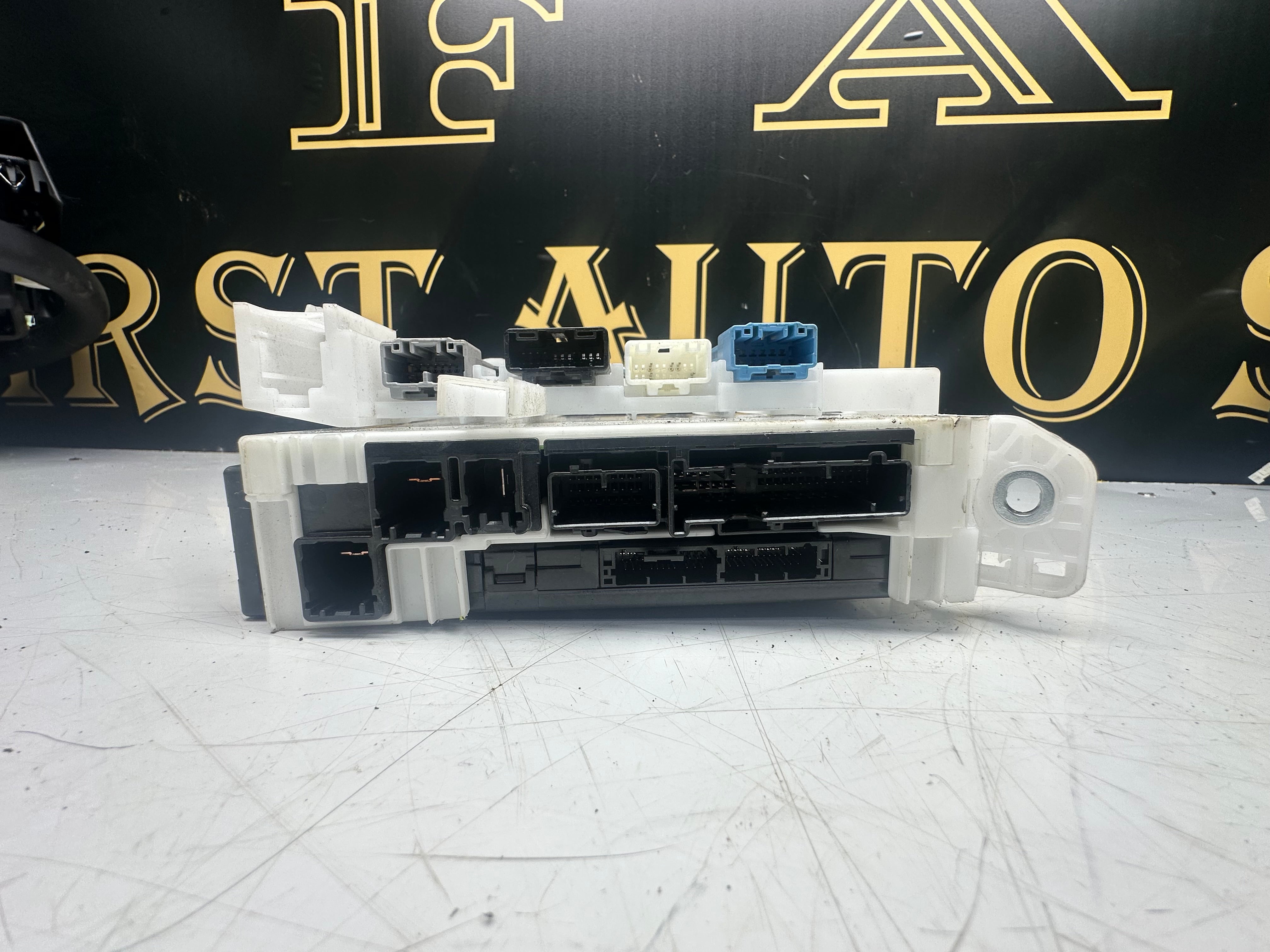 Toyota Yaris Cross 2021–2024 Body Control Module (84221-K0020) (MB238100-8364)