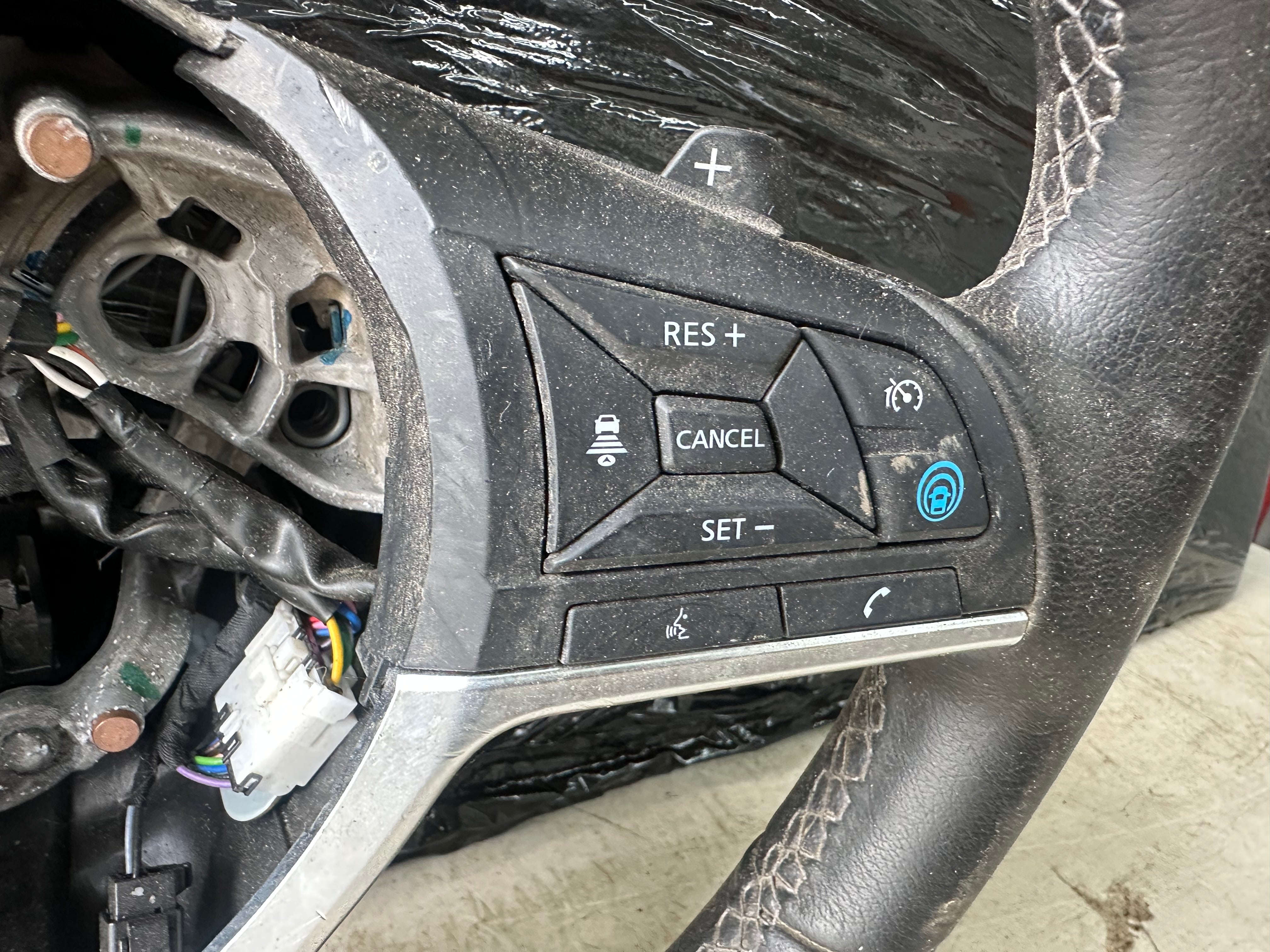Nissan Juke F16 2023 Steering Wheel Leather (484306PH1C)