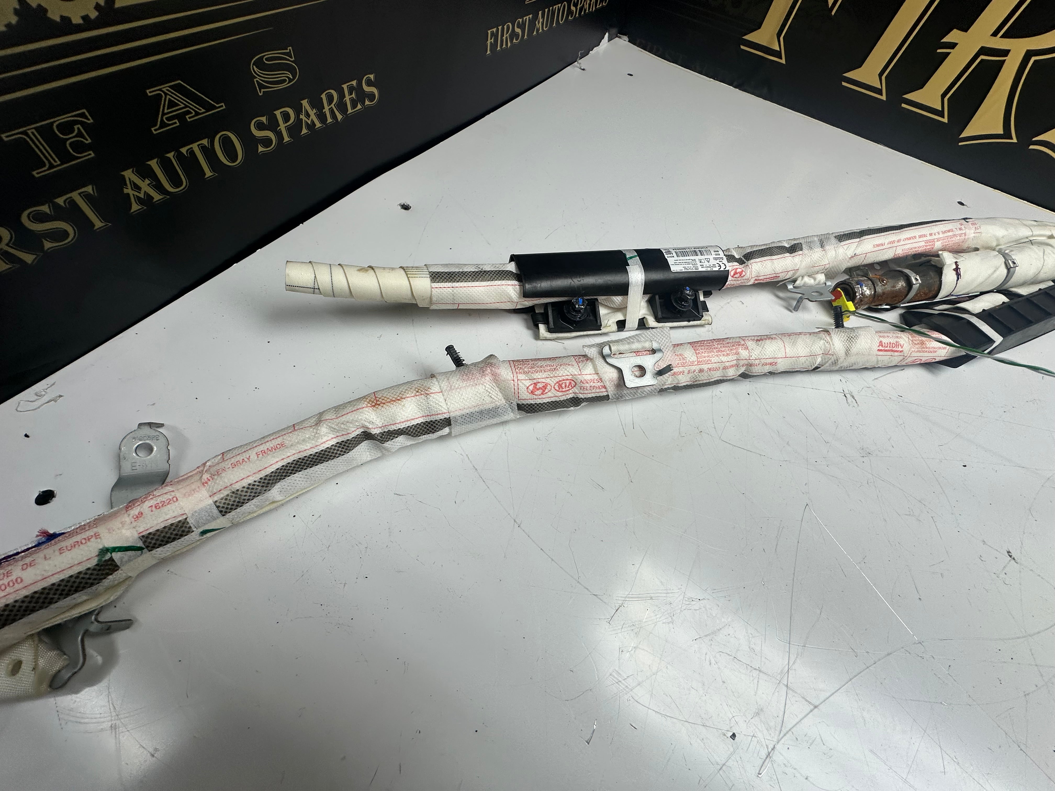 Hyundai i10 & Kia 2016 Right Curtain Airbag Mk2 (85020-89000)