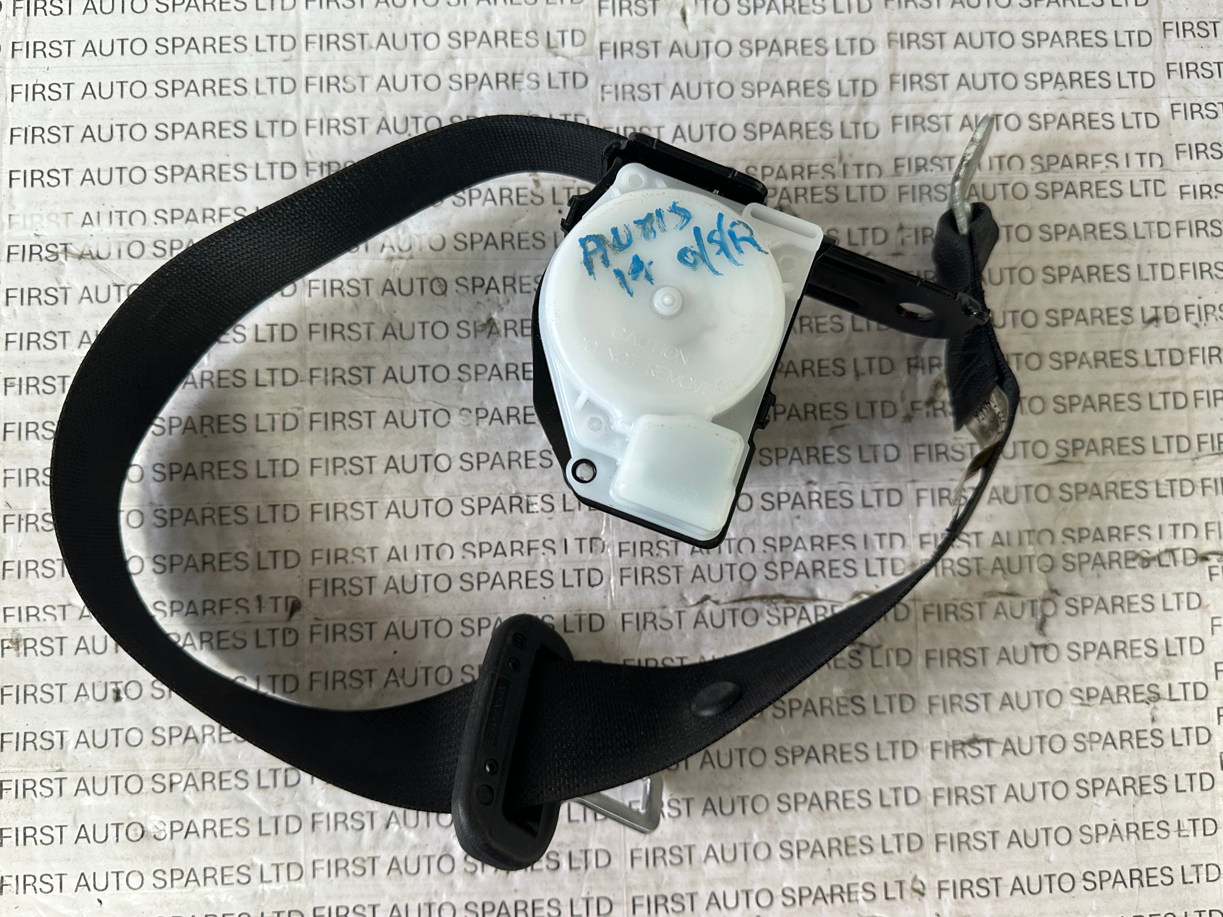 Subaru Legacy & Toyota Yaris Rear Right Side (C7092 G0659)