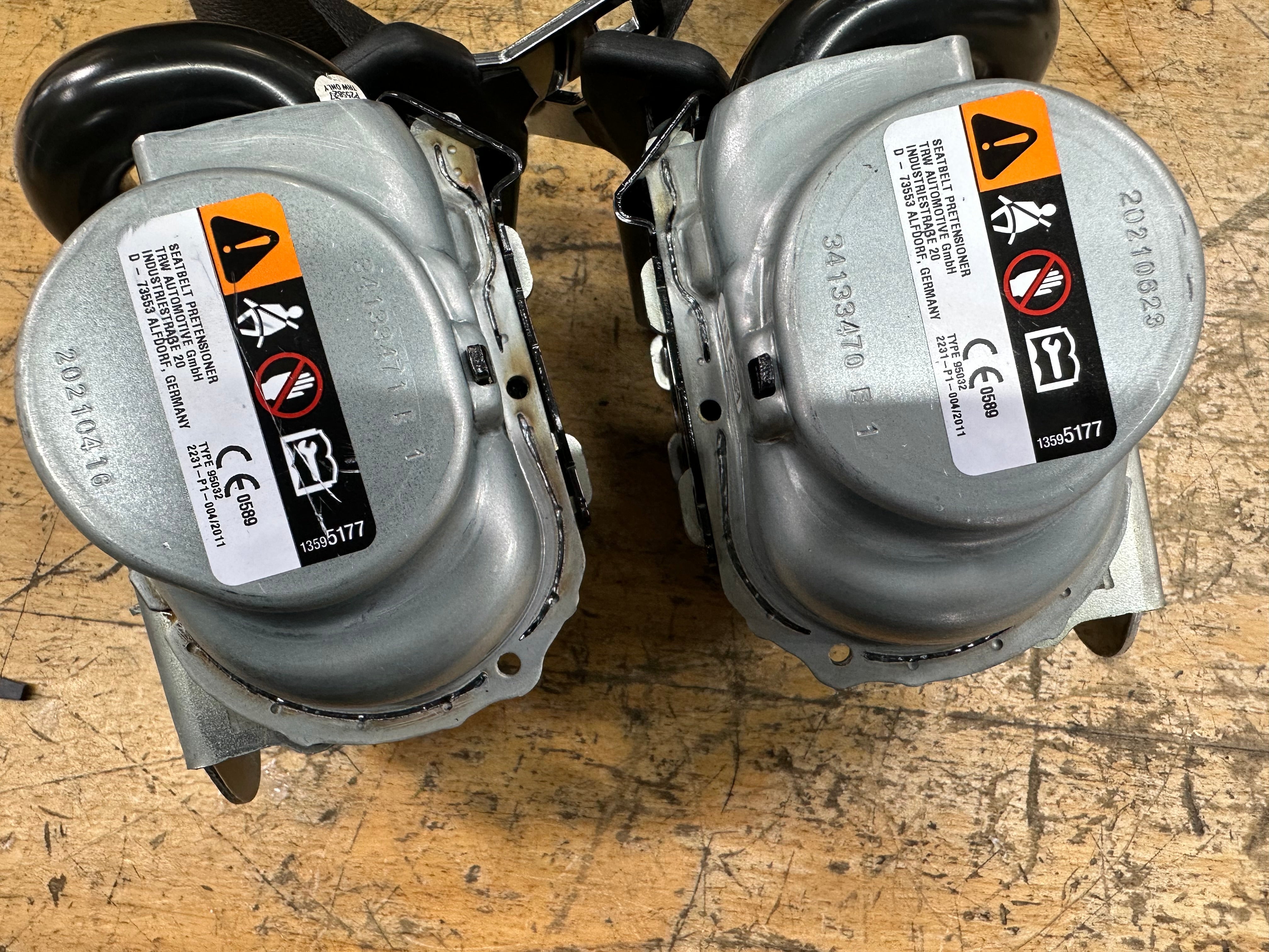 BMW X3M X4 G01 G02 F97 F98 Rear Left & Right Upper Seat Belts (34133470) (34133471)