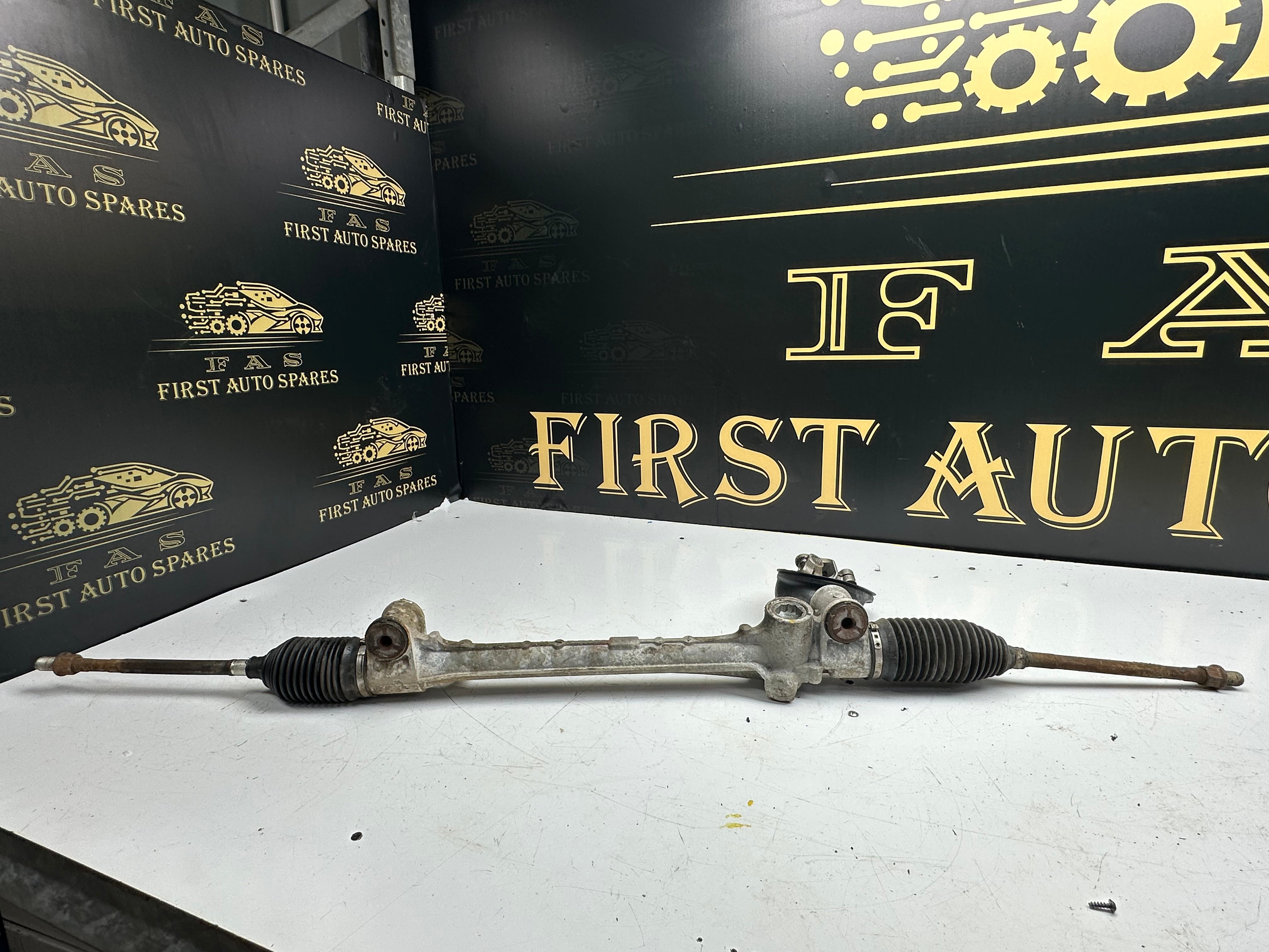 Toyota Yaris Steering rack 2012-2019