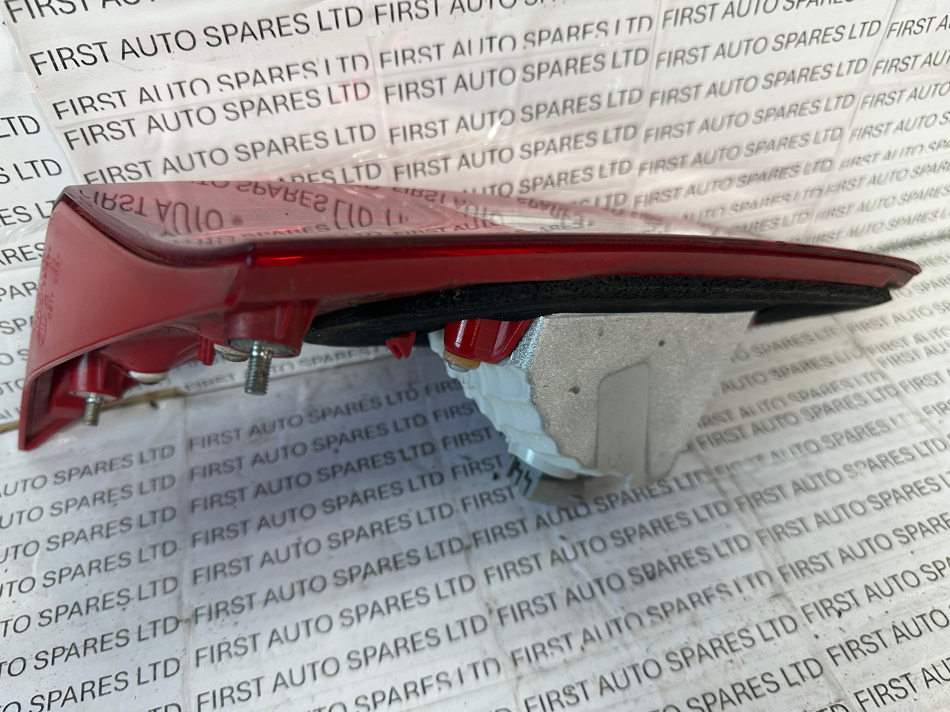 Toyota Auris 2012 Right Rear Tail Light