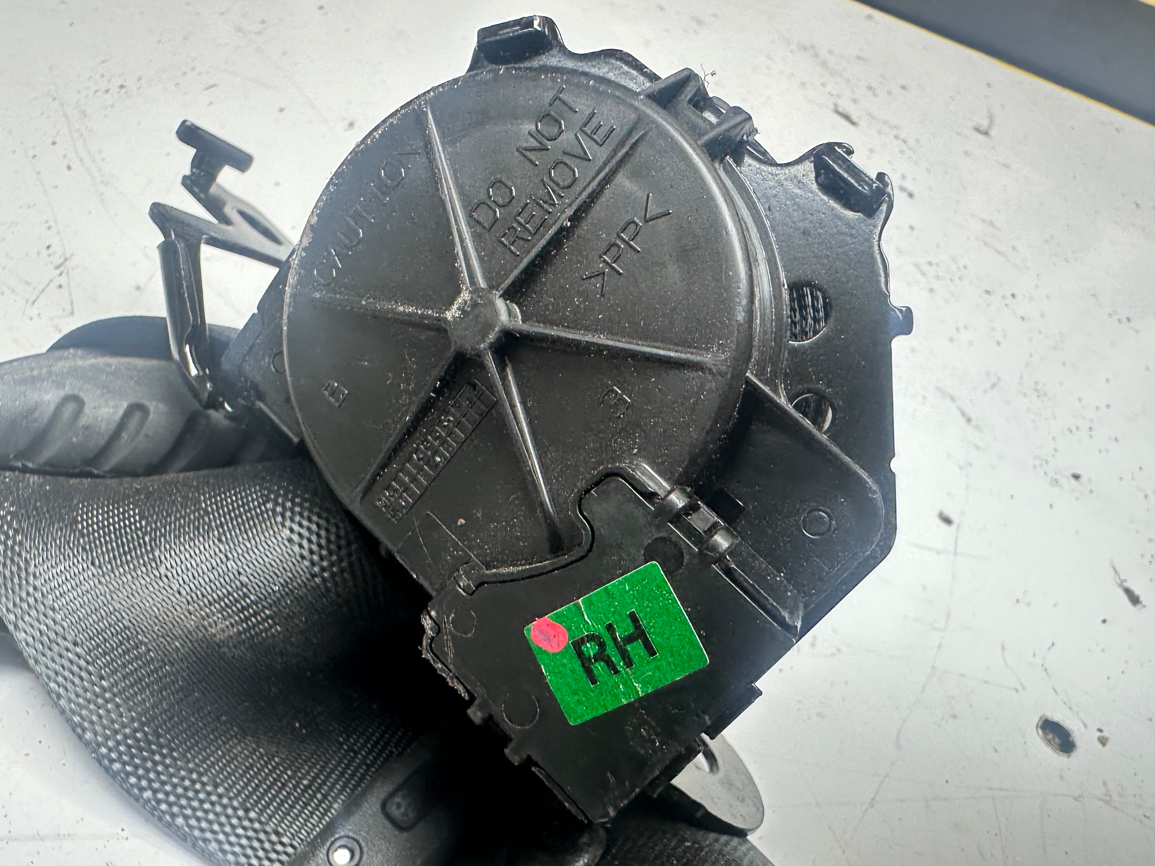 Hyundai i10 2015 MK2 Right Rear Seat Belt (89820-B9000)