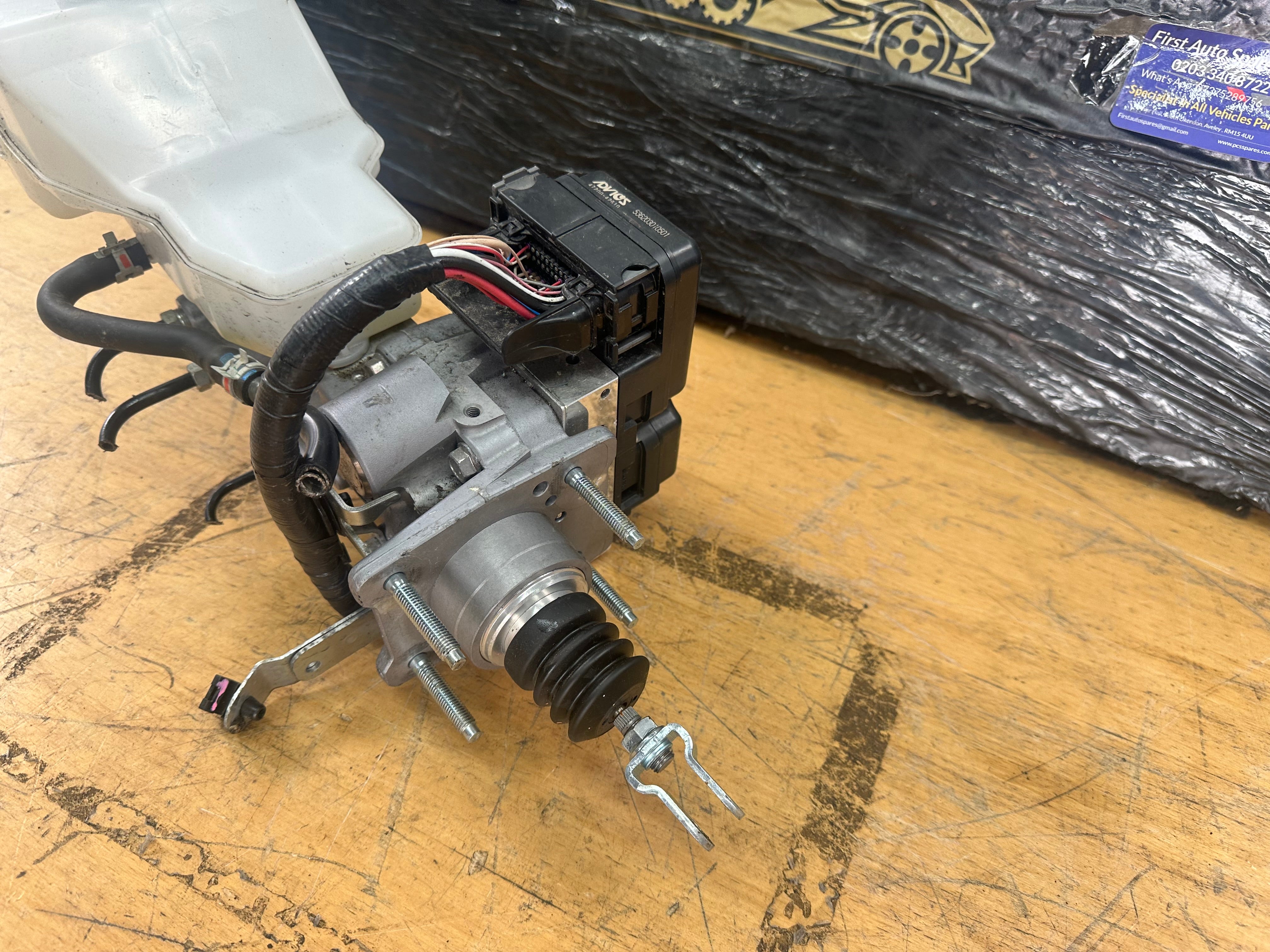 Toyota RAV4 V XA50 2022 ABS Control Unit (47200-42G10) (4720042G10)