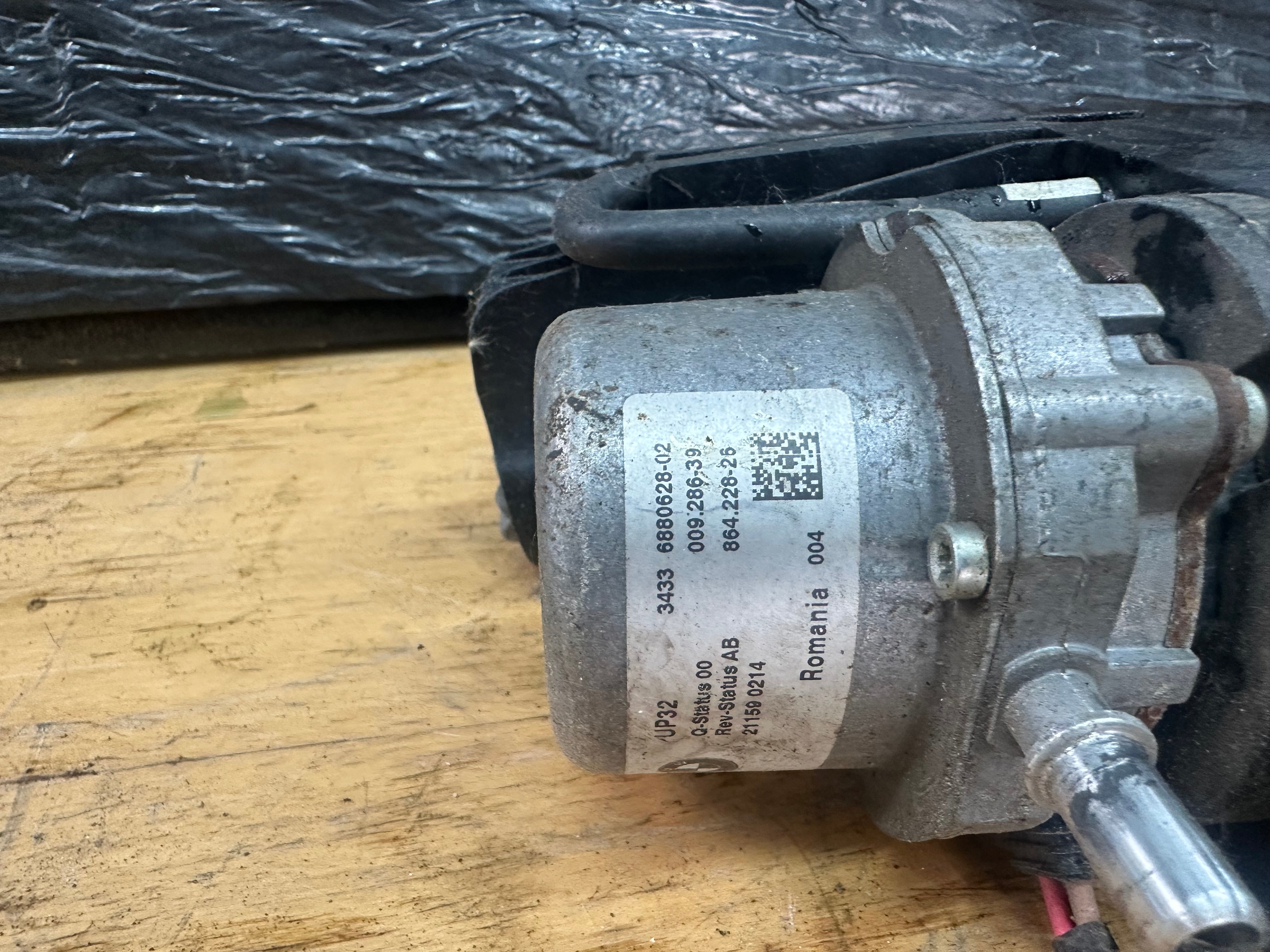 BMW 5 Series G30 2019 530e Hybrid Petrol 2.0 Vacuum Pump (6880628-02)