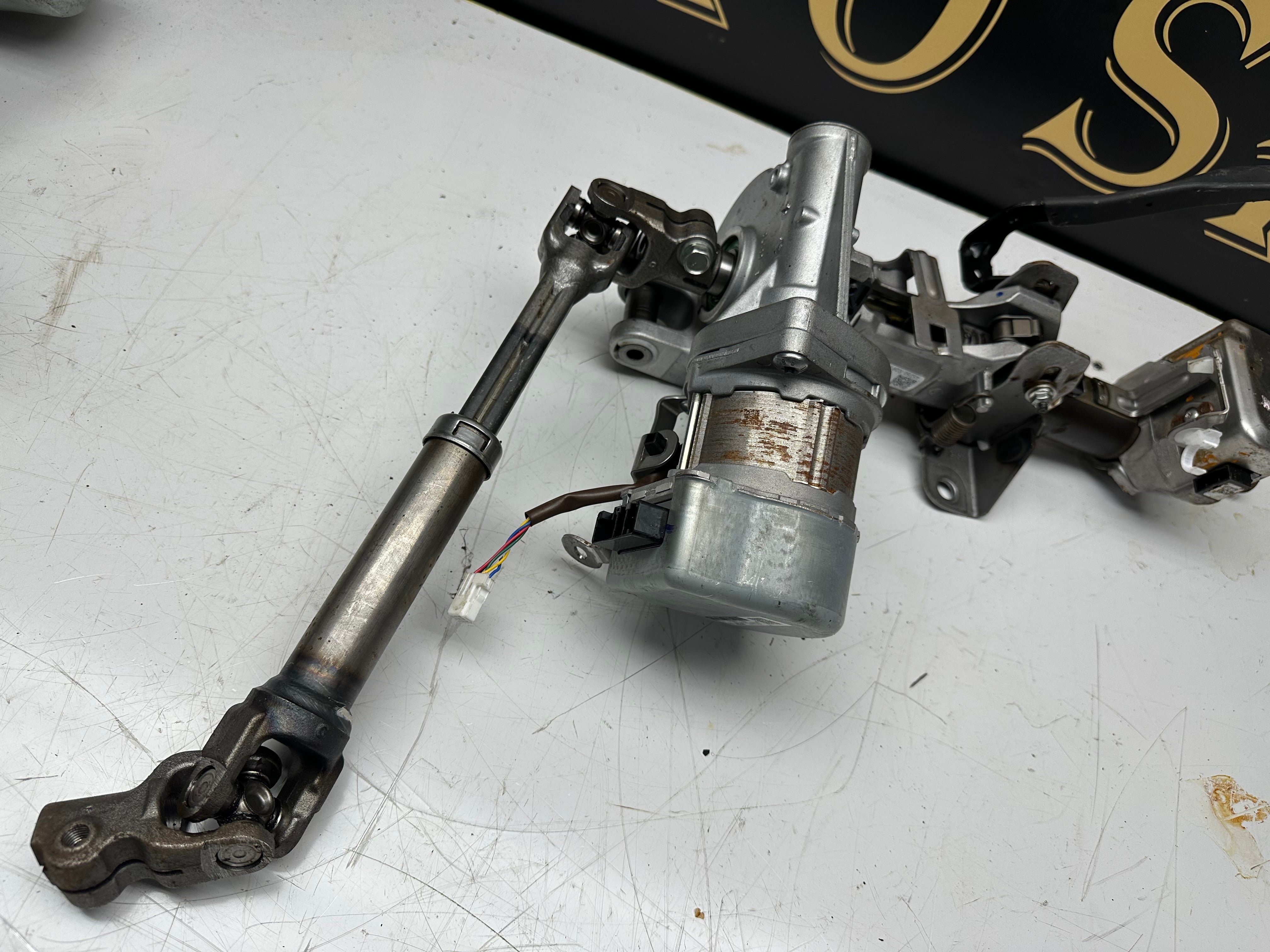 Toyota Corolla Hybrid Power Steering Column 2018–22 (45250-02P70) (89650-12L40)