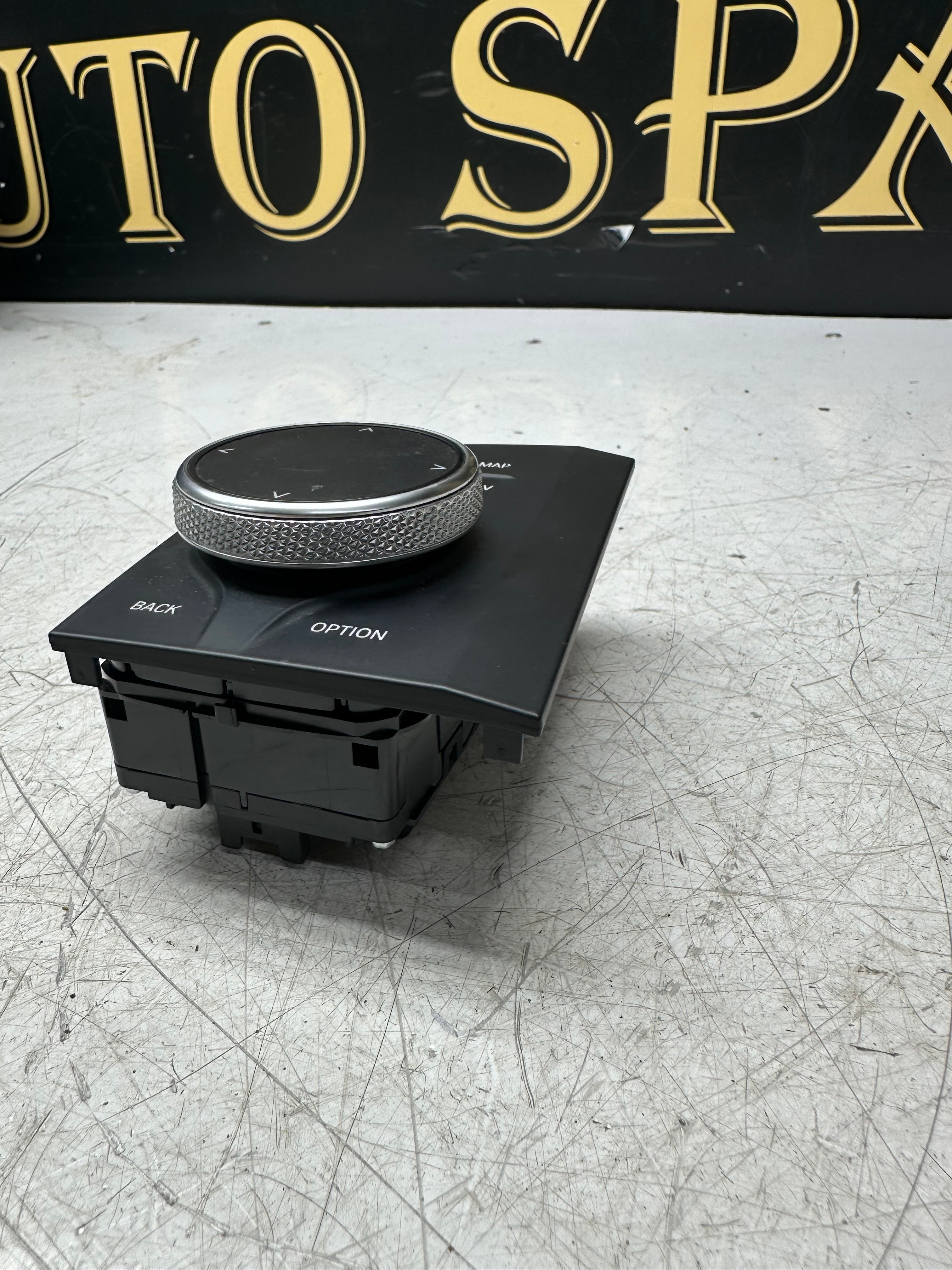 BMW 1 Series F40 Menu Navigation Switch 65829423197 – 2019–2024