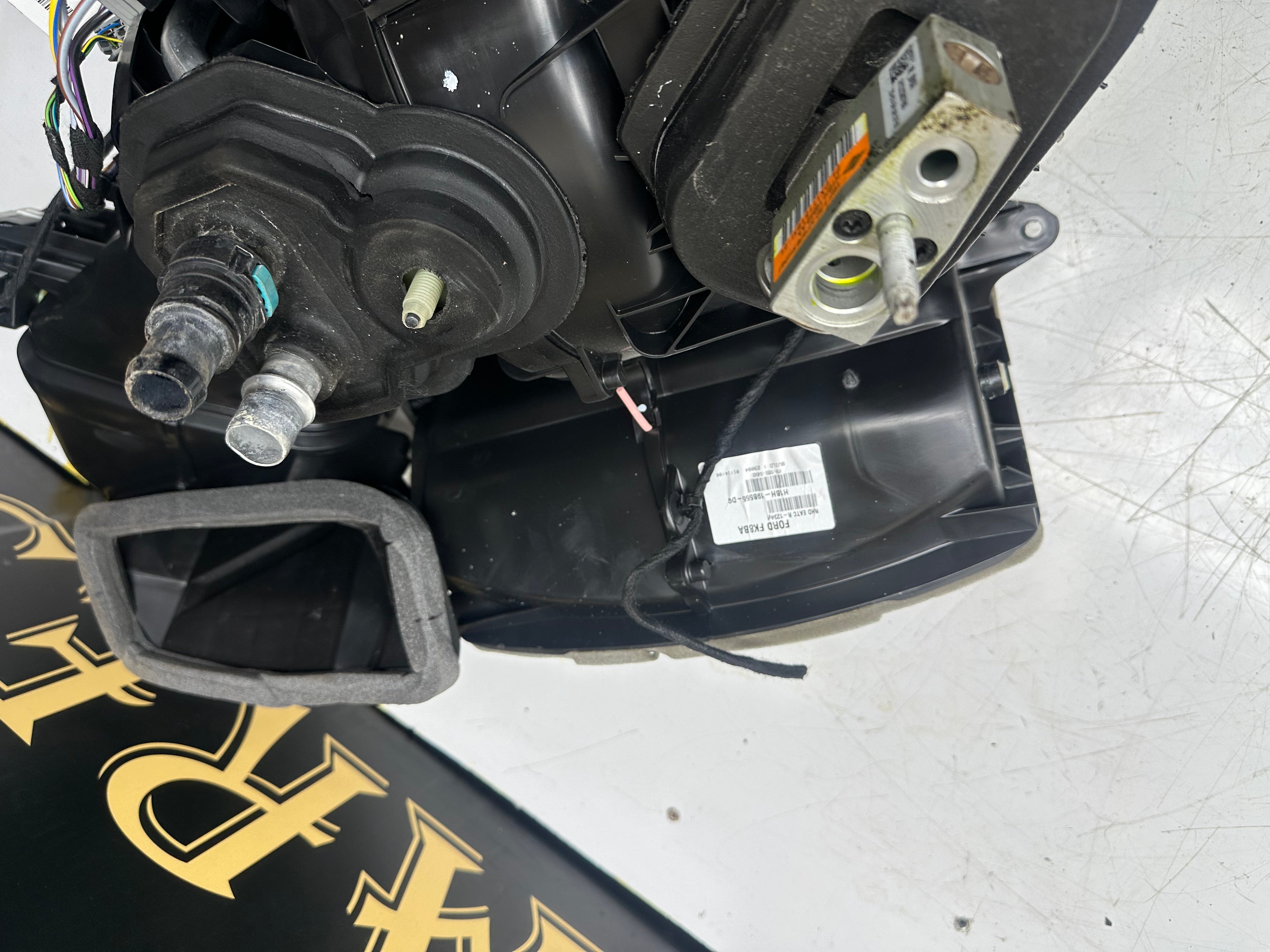 Ford 2021 Heater Matrix / Radiator / Core With A/C (H1BH-19B555-DG)