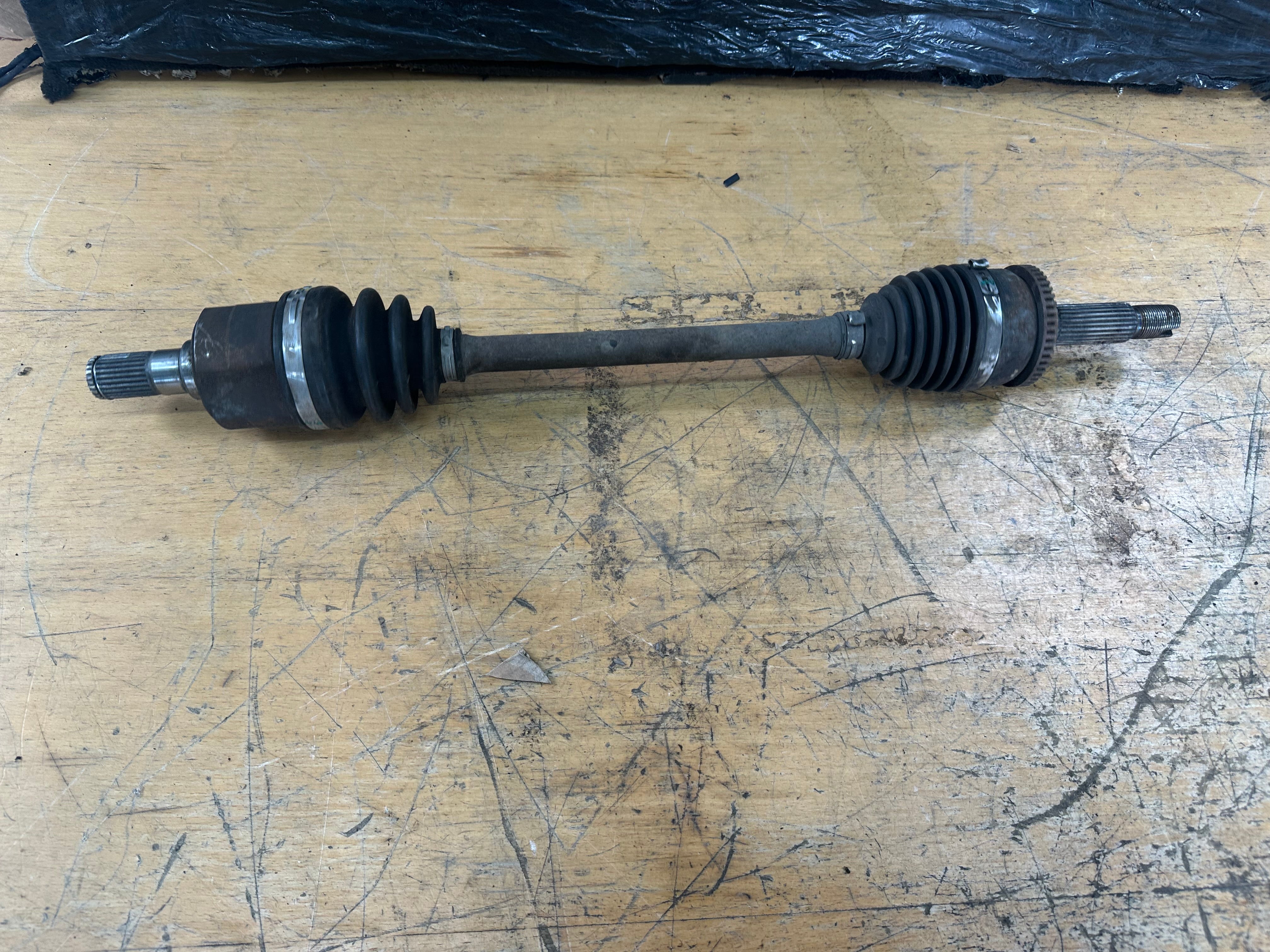 Hyundai i10 Front Left Passenger Side N/S/F Driveshaft (7155-029)