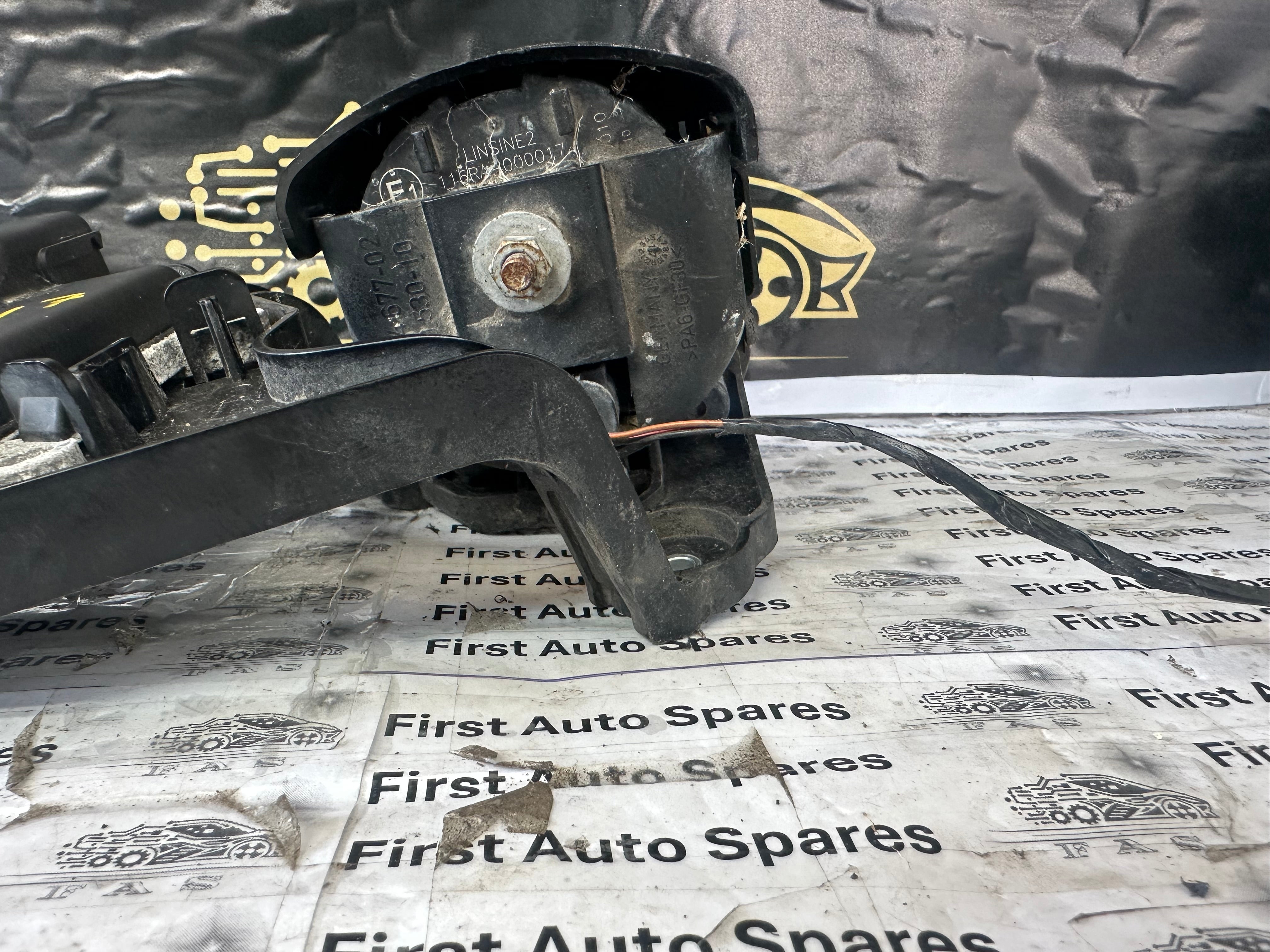 BMW i3 I01 2013–2024 Engine Control Unit ECU (12368642338)