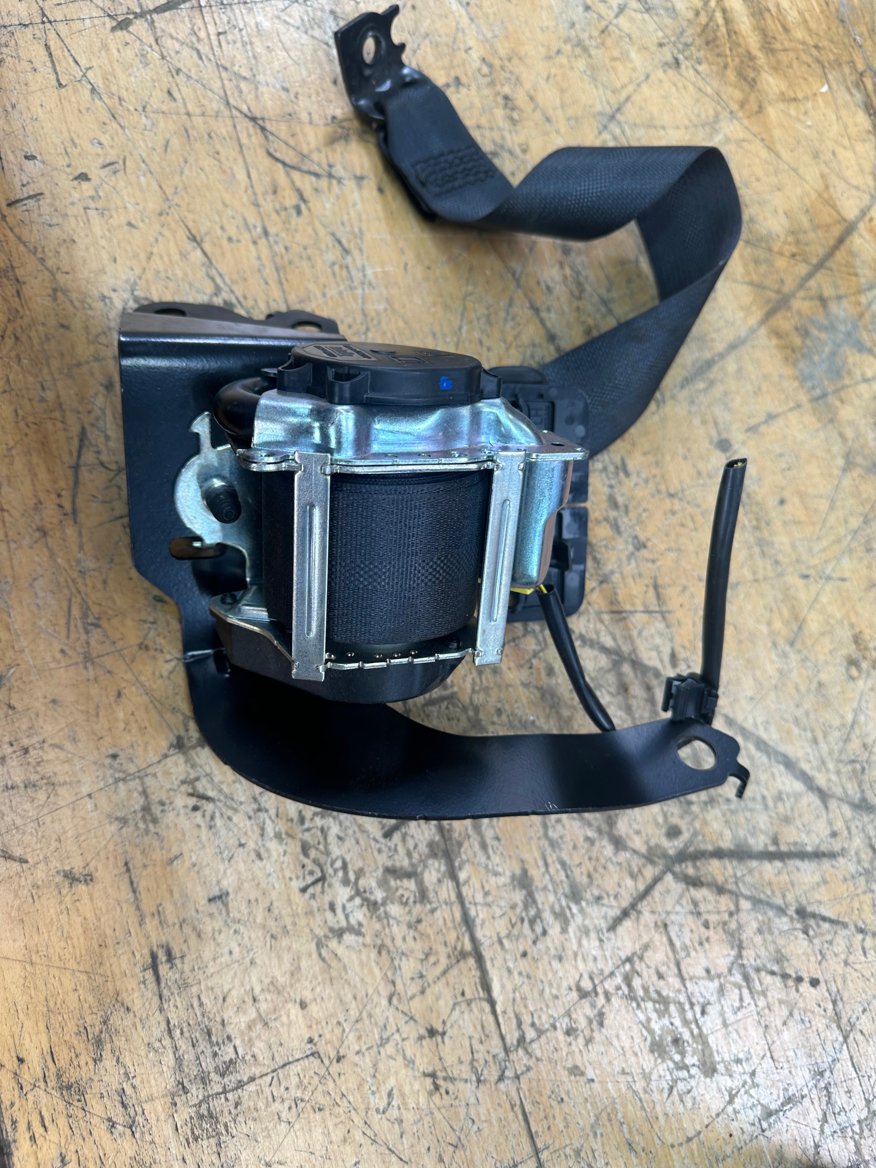 Jaguar XE 2015 Left and Right Rear Seat Belt (0589-P1-000277)