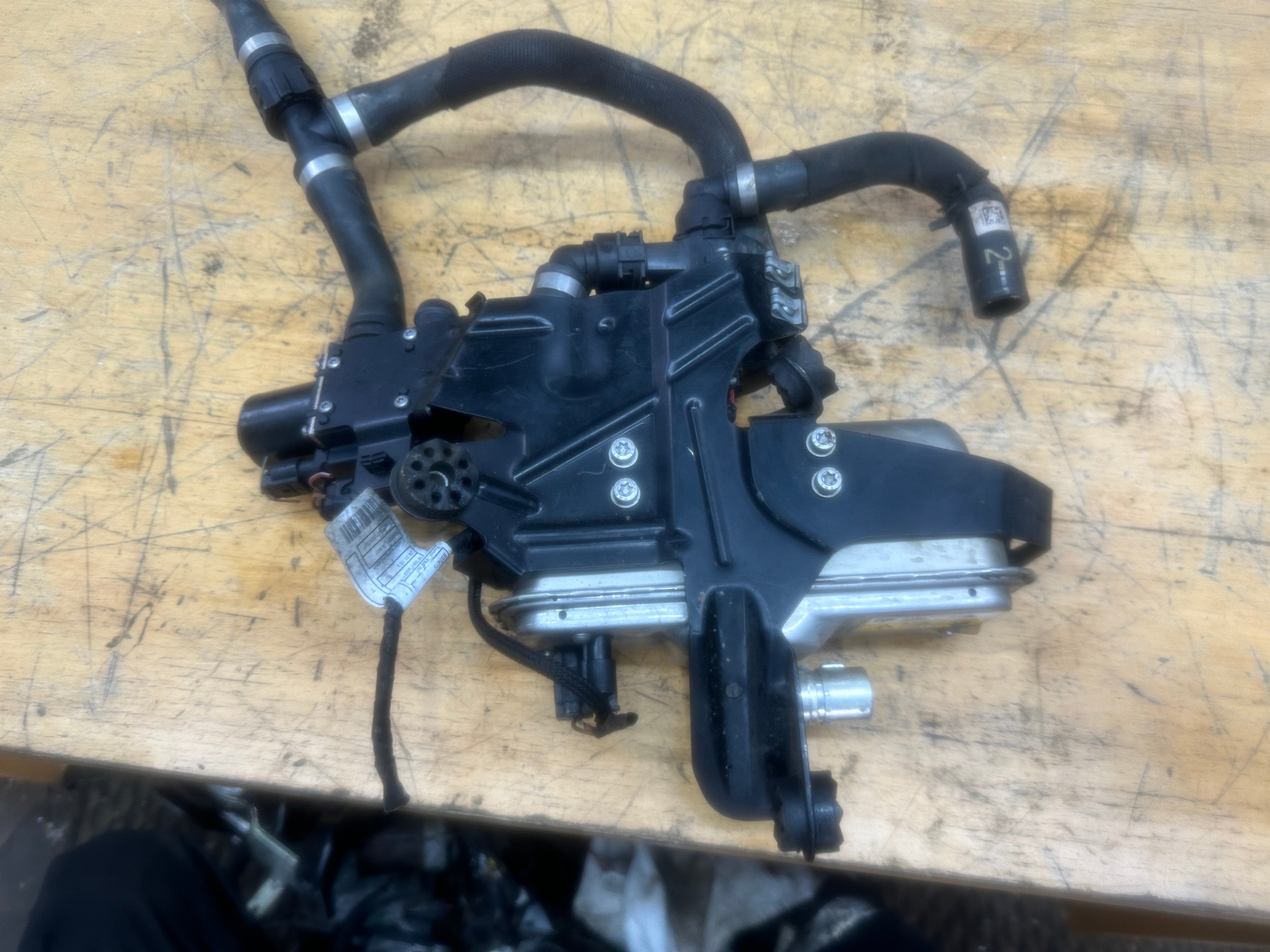 BMW 3 Series F30 B48 2012–2019 Hybrid Engine Motor Pre-Heating Unit (670612)
