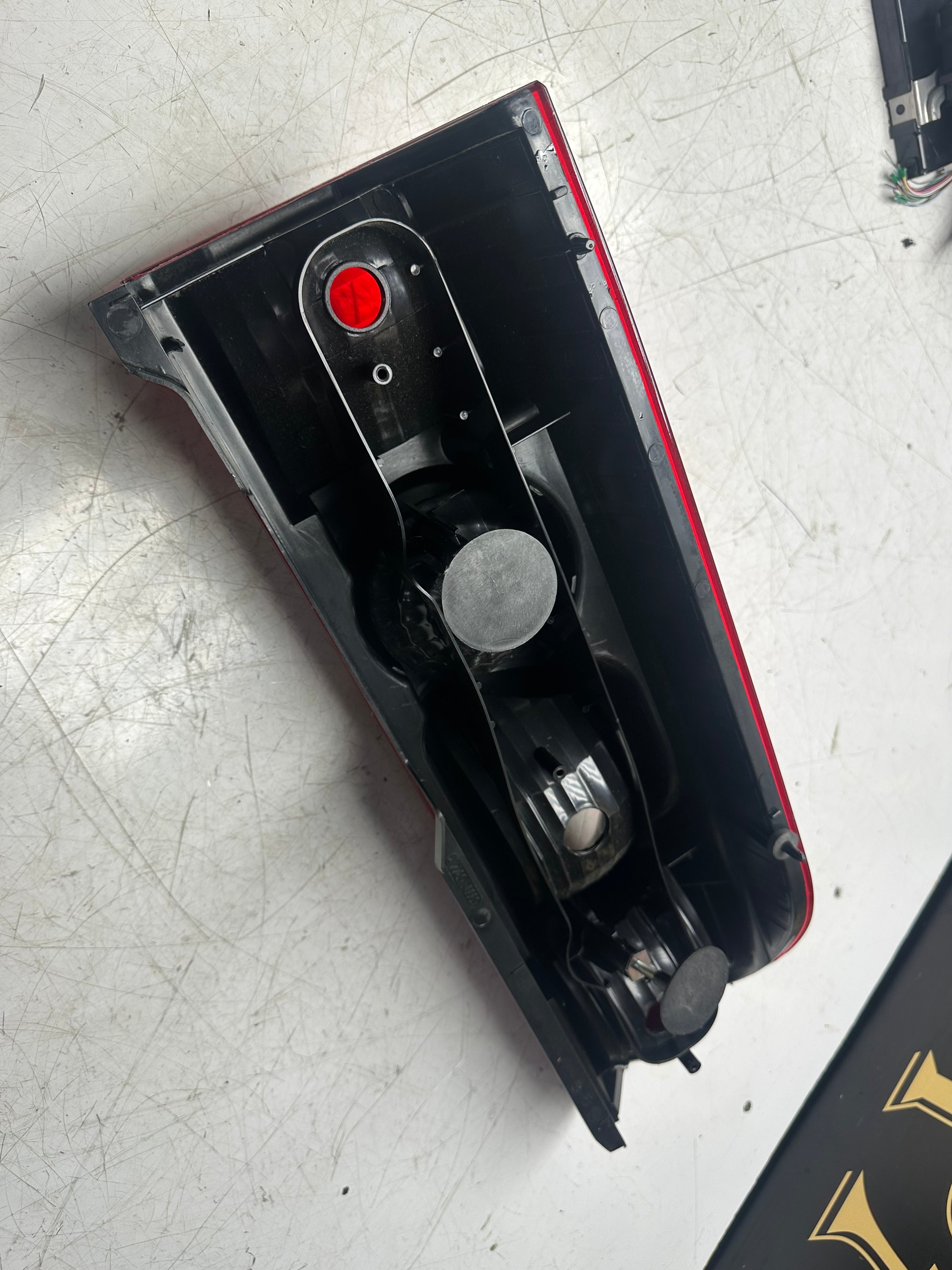 Peugeot 2006-2014 Right Rear Tail Light