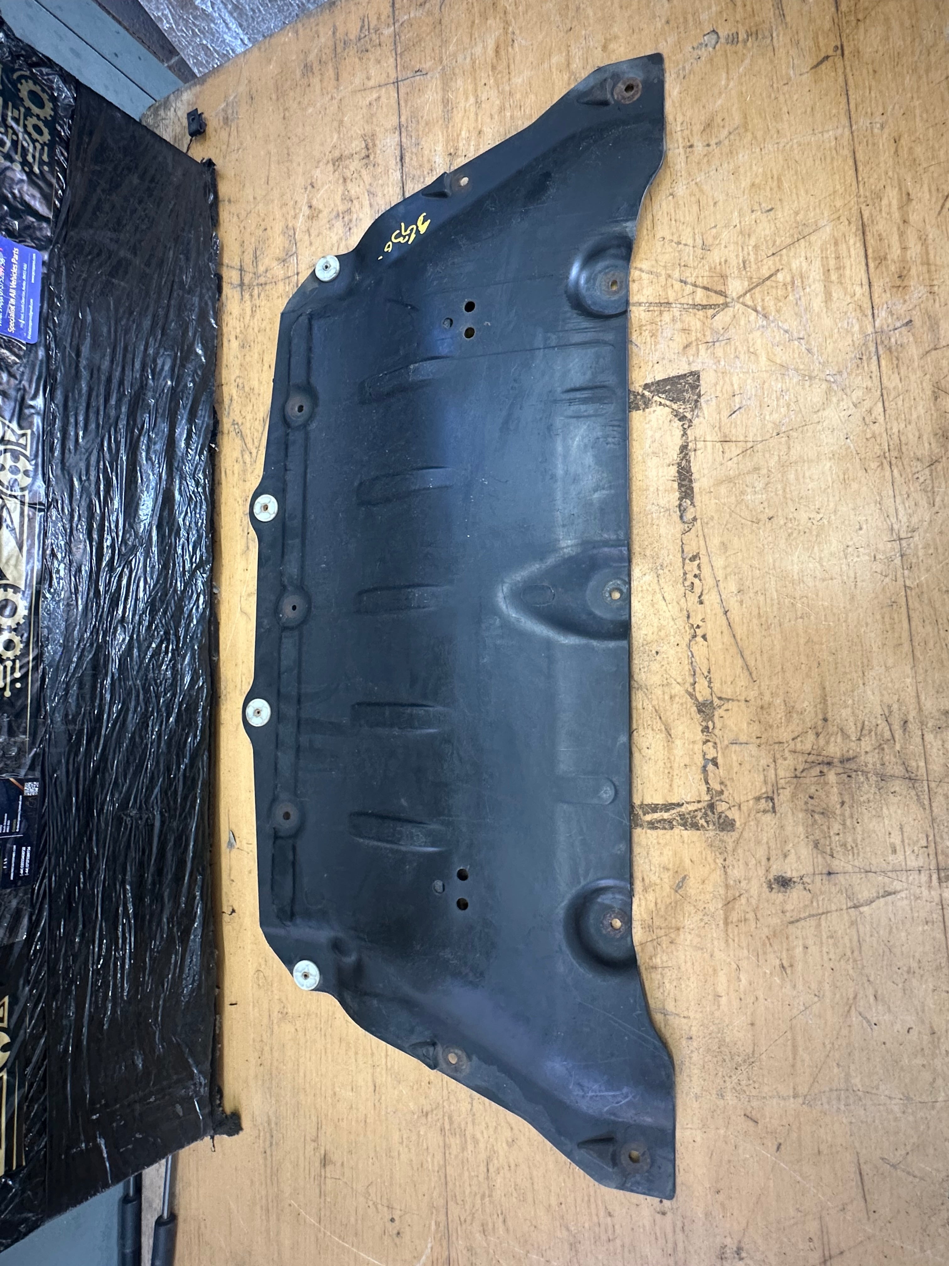 BMW G11 G30 Steering Gear Rack Cover Underbonnet Panel Insulation RWD (7363730)