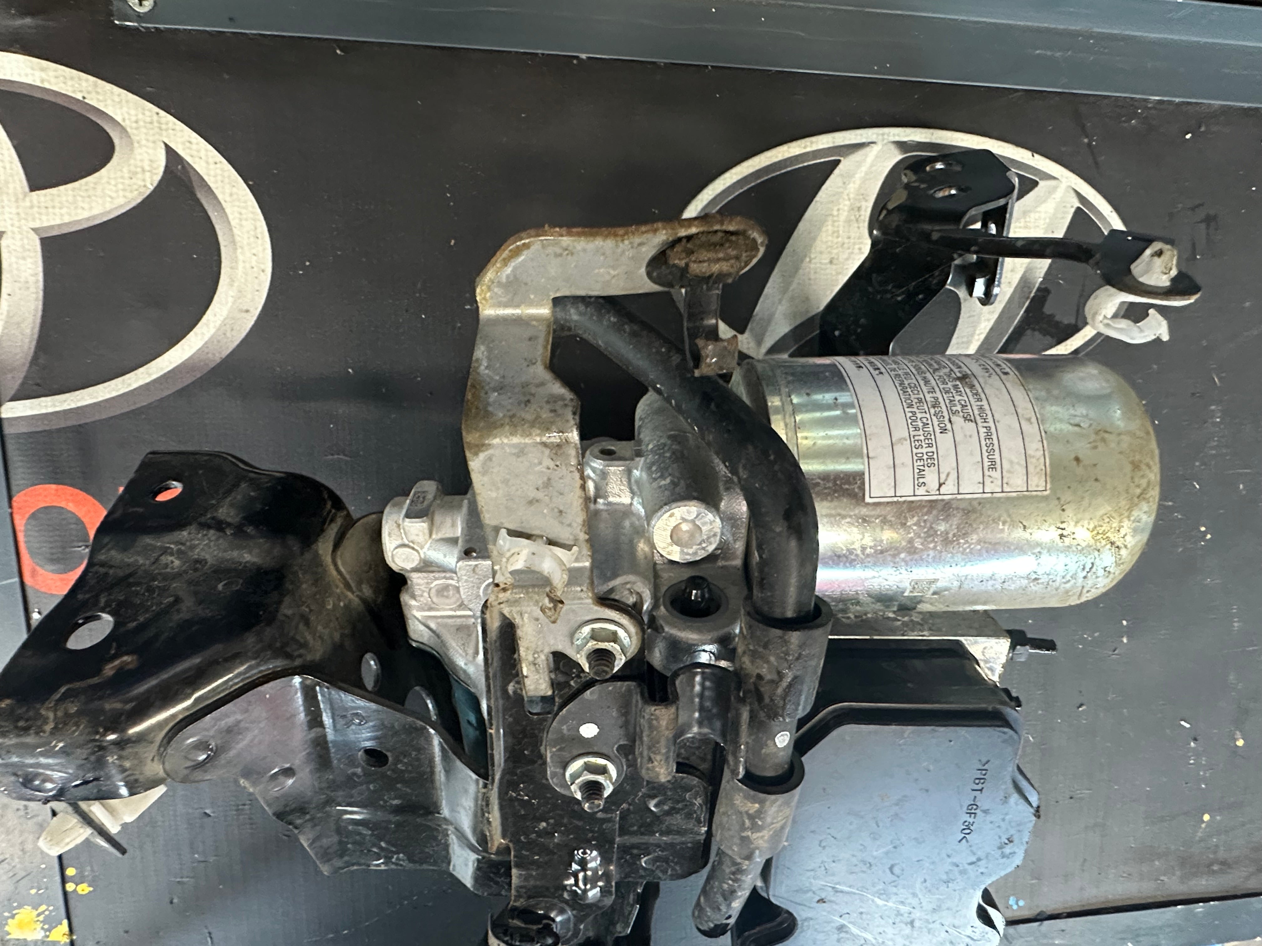 Toyota Corolla Hybrid Brake Booster with ABS (44510-12600, 47070-47080)